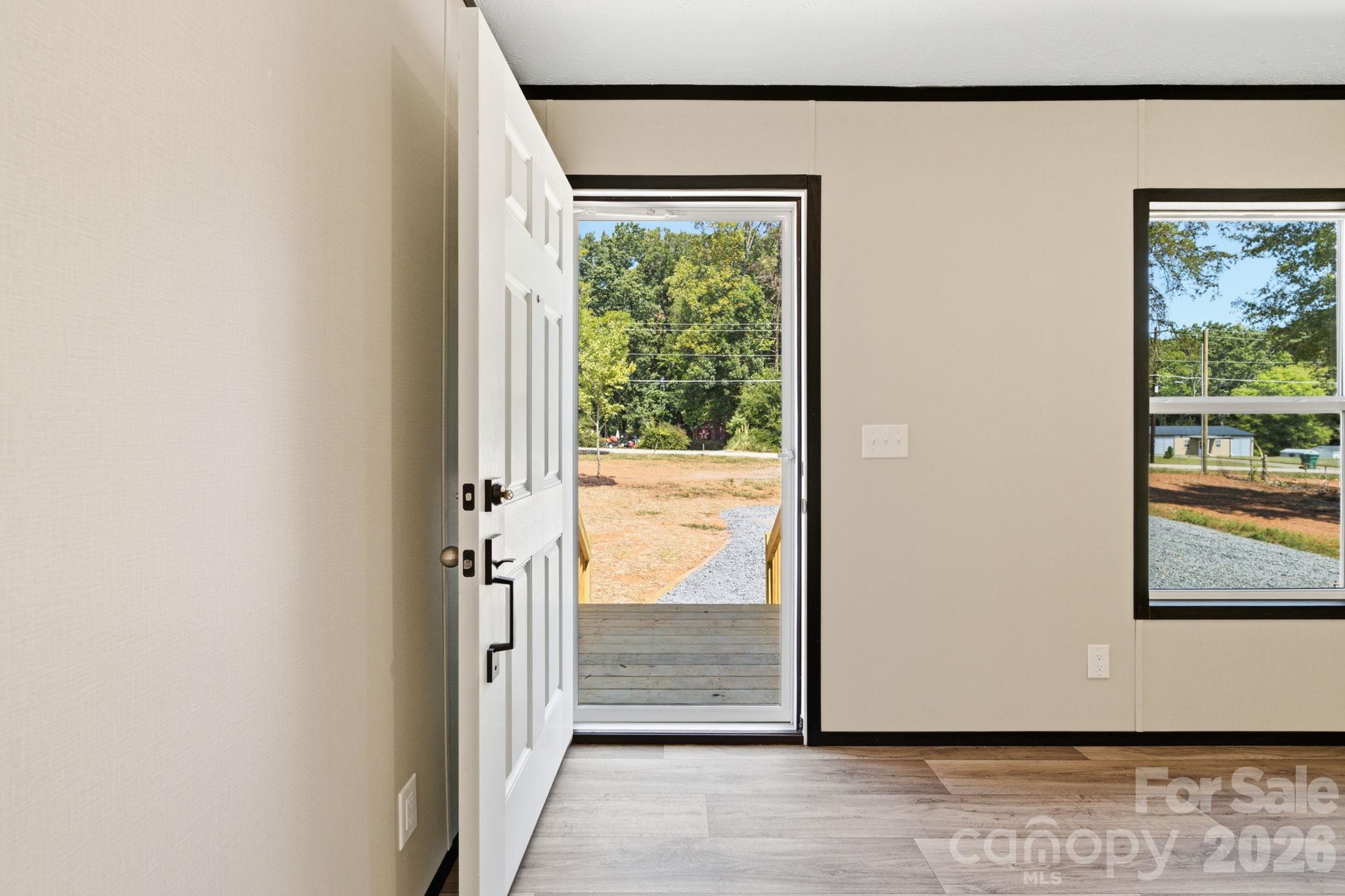 875 Windblow Road Property Photo 9
