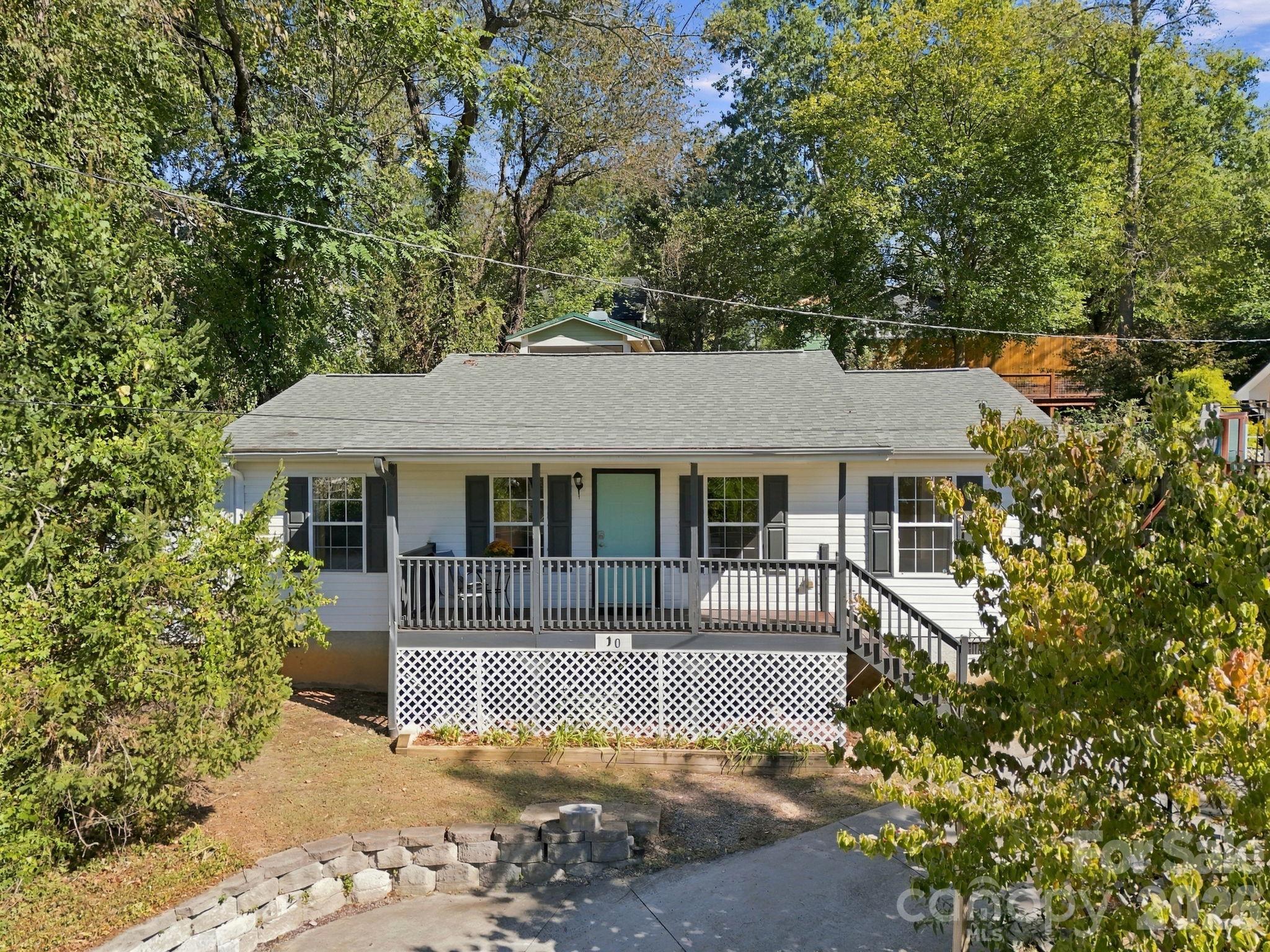 10 Foggy Hollow Trail Property Photo 1