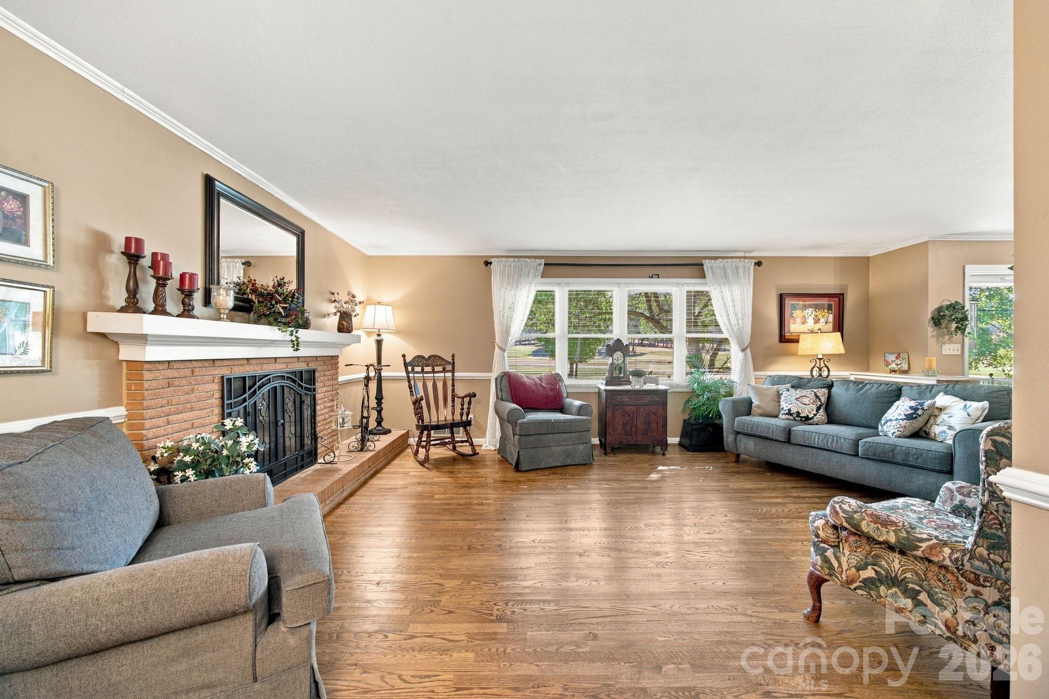 82 Henderson Street Property Photo 20