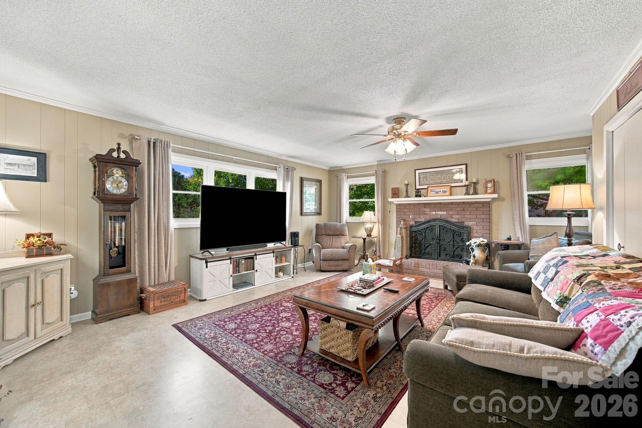82 Henderson Street Property Photo 28