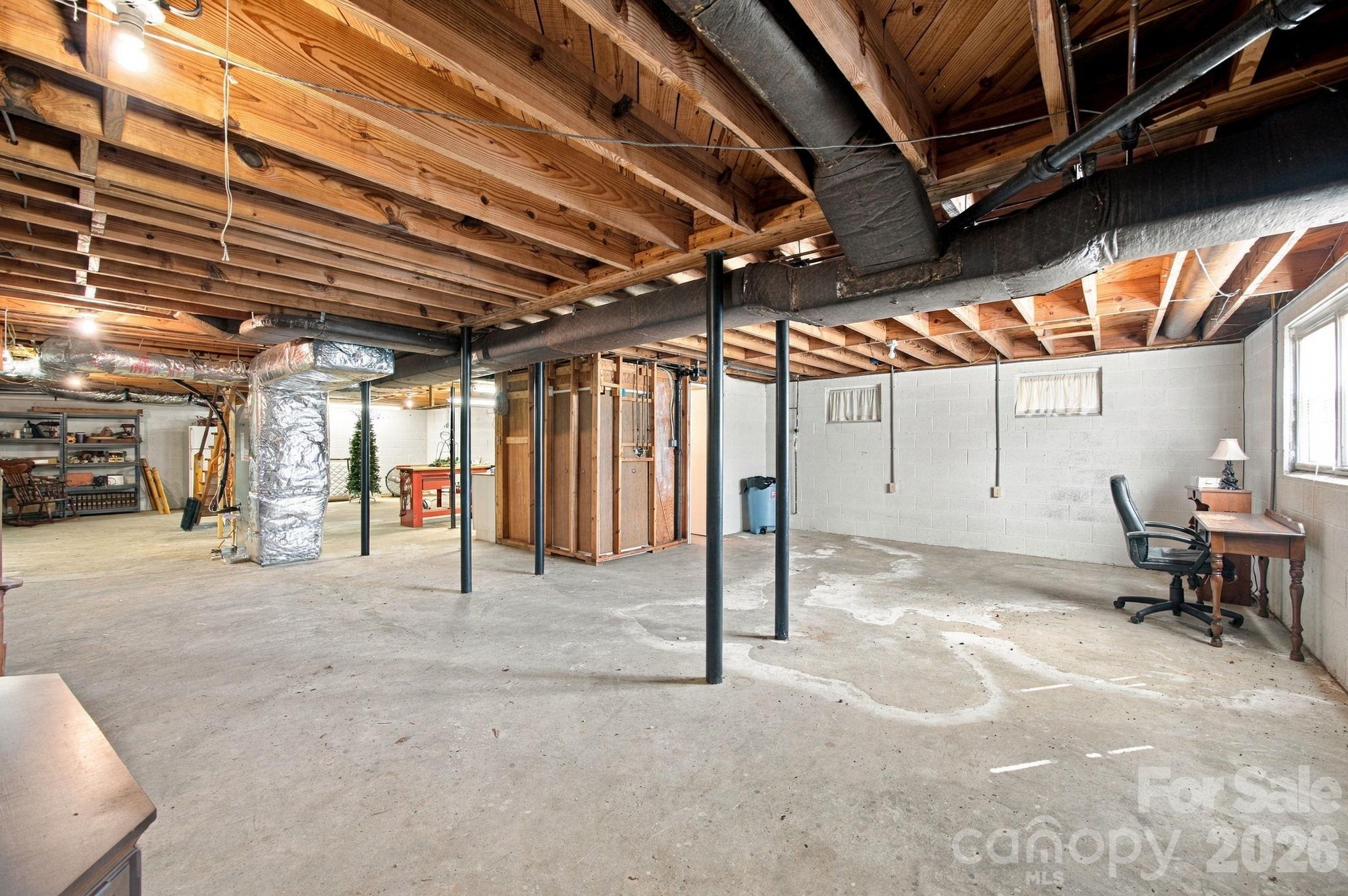 82 Henderson Street Property Photo 39