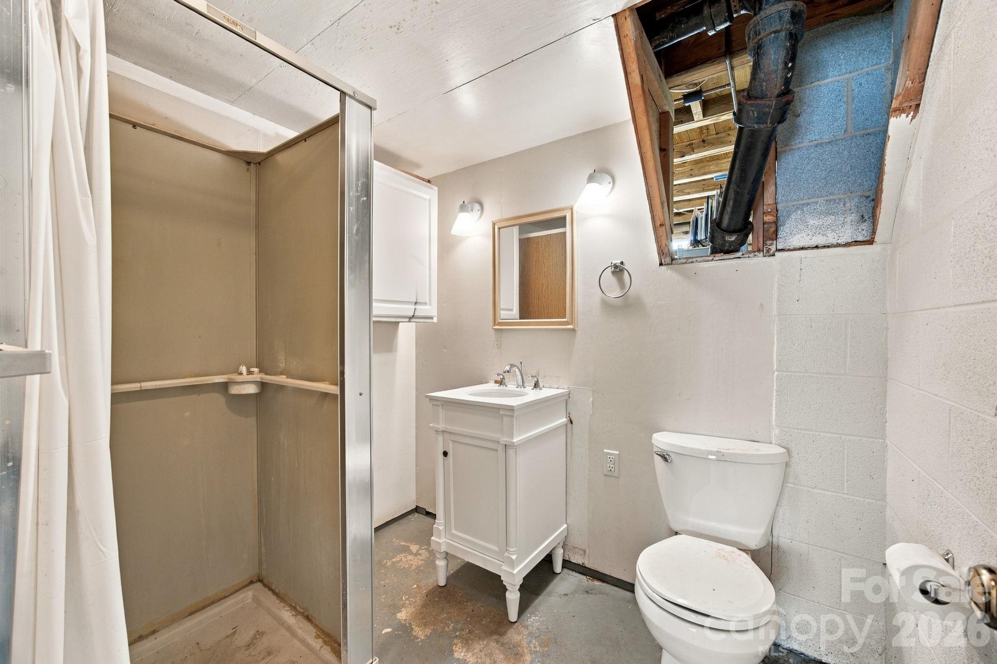 82 Henderson Street Property Photo 40