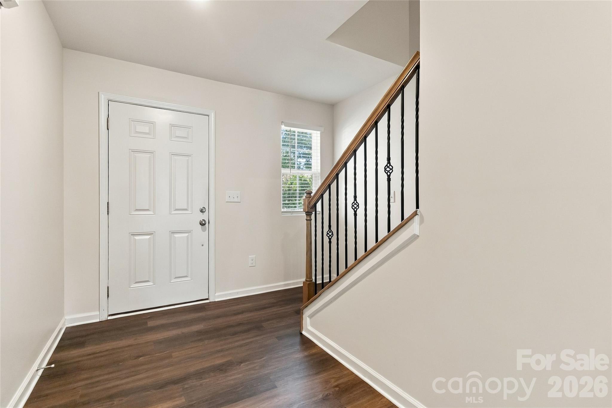 1553 Forkhorn Drive Property Photo 3