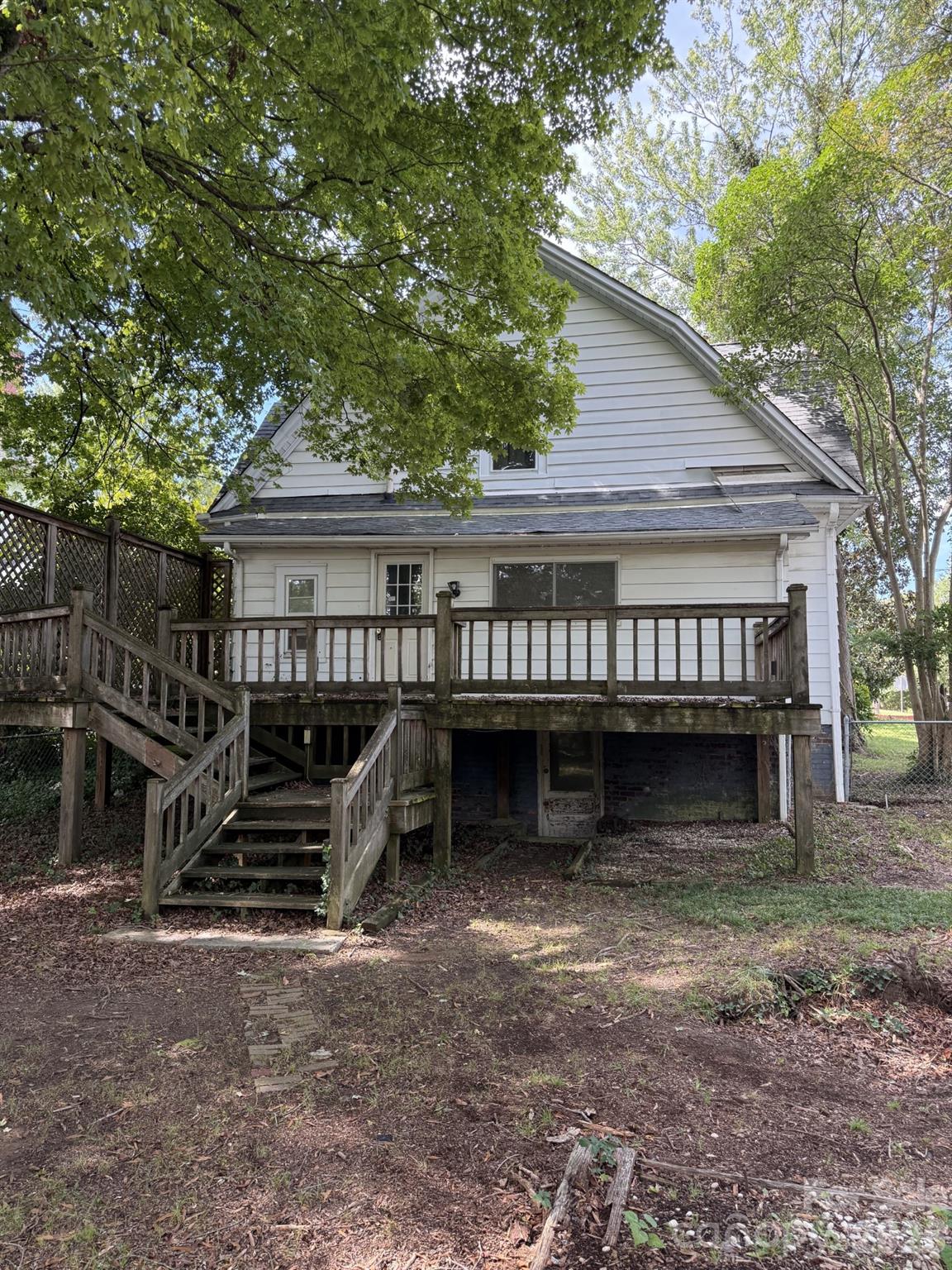 610 4th Street Property Photo 5