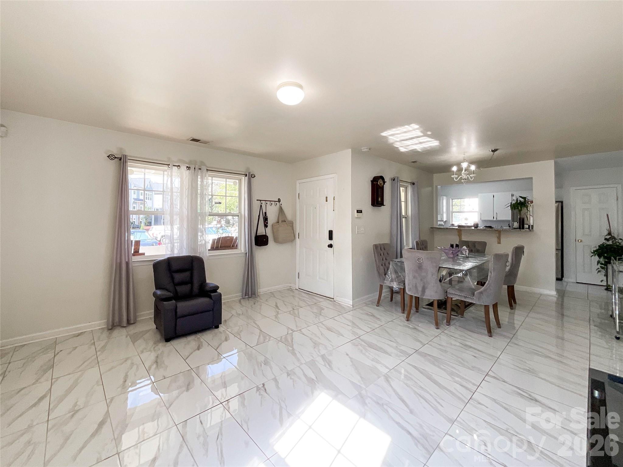 1501 Effingham Road Property Photo 3
