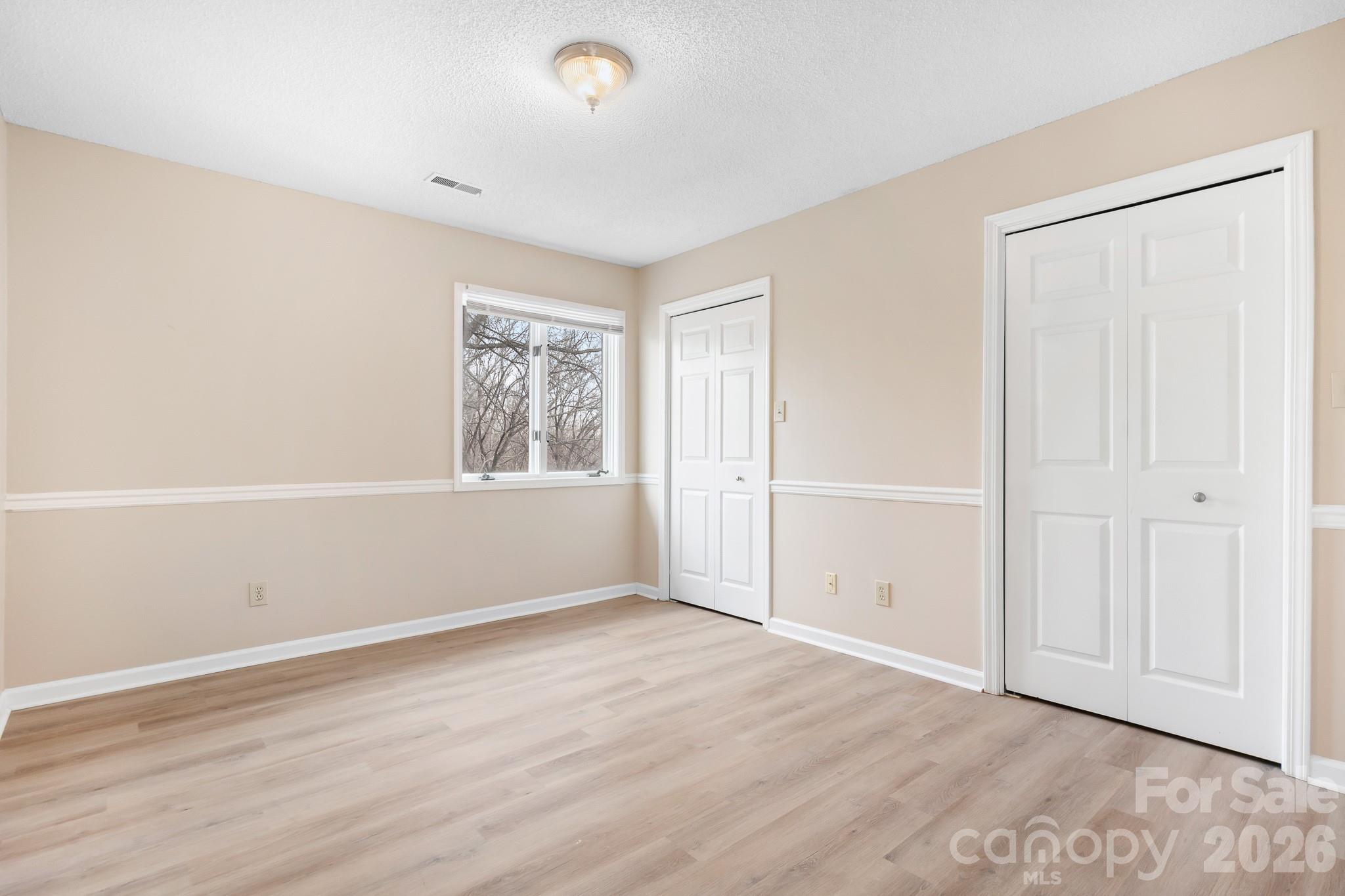 1126 Hanford Place Property Photo 18