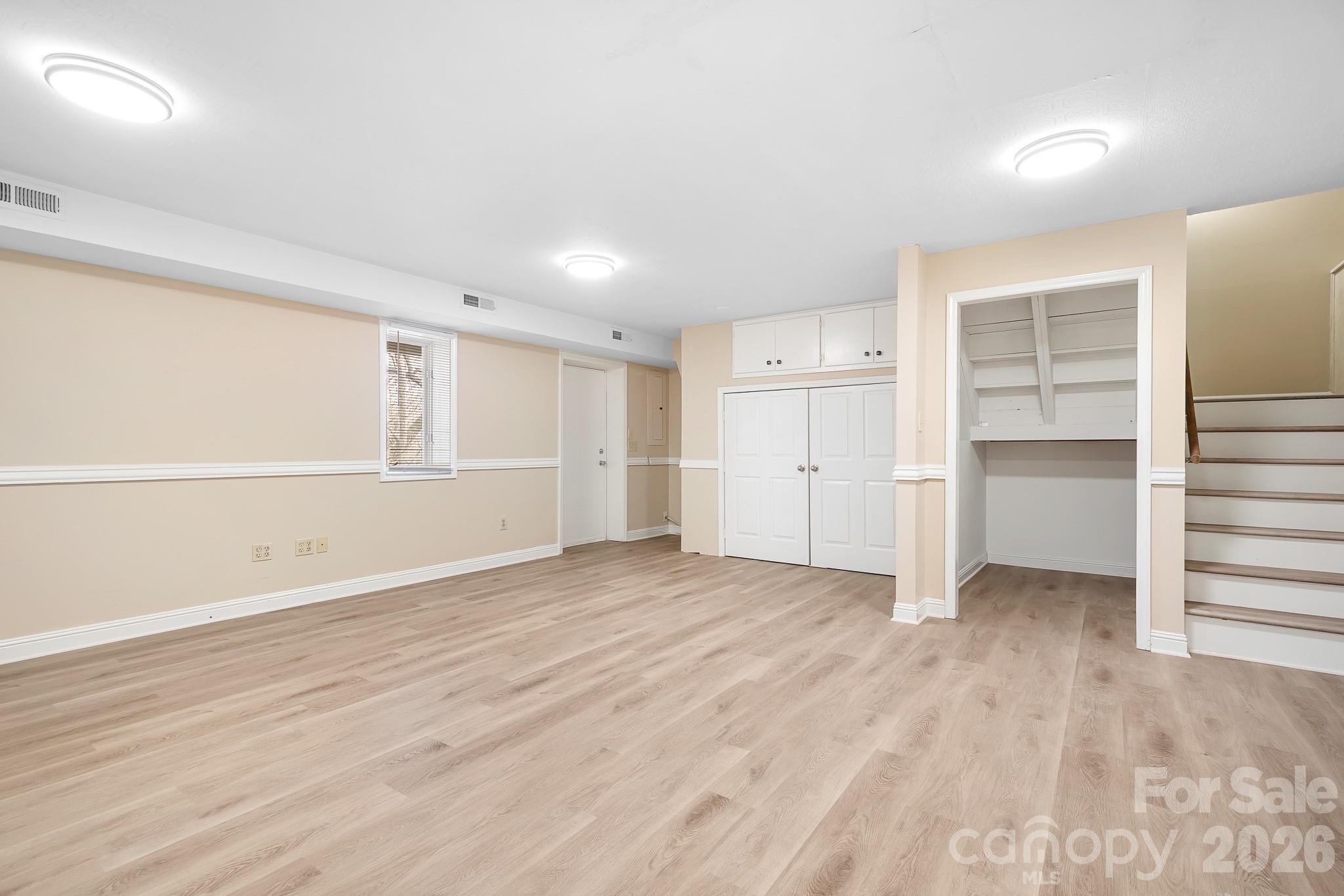 1126 Hanford Place Property Photo 21