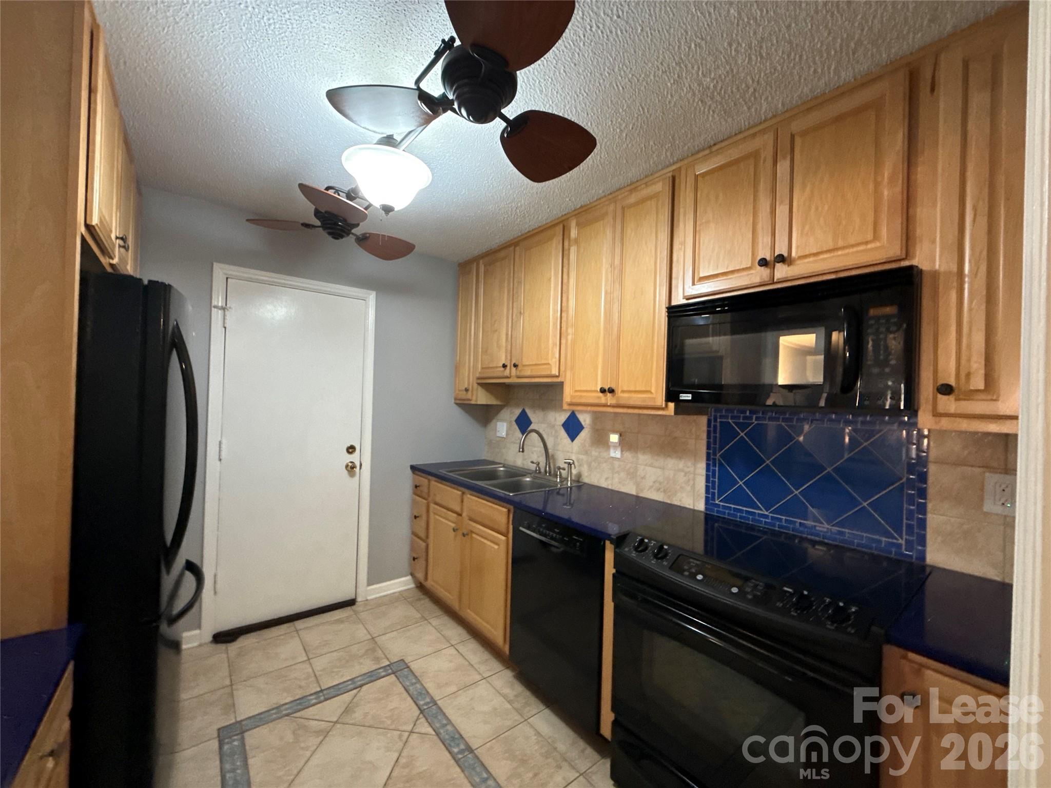 4739 Hedgemore Drive N Property Photo 8
