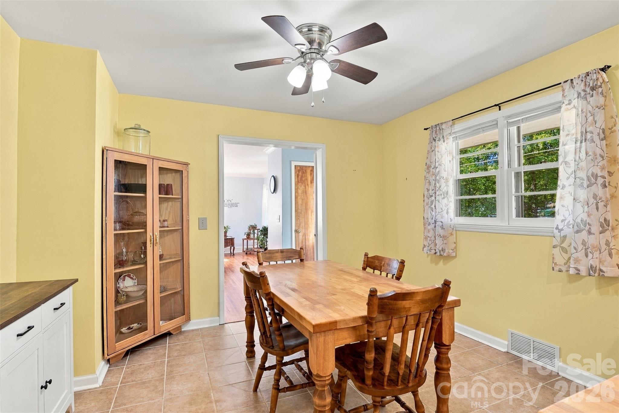 7218 Lakeside Drive Property Photo 5