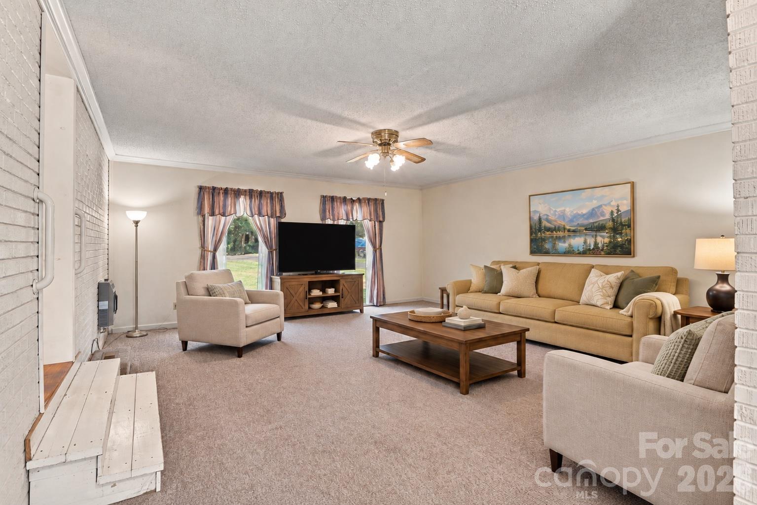 7218 Lakeside Drive Property Photo 6