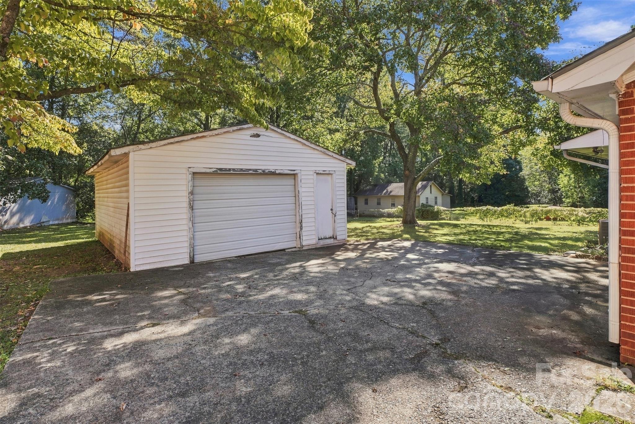 7218 Lakeside Drive Property Photo 27