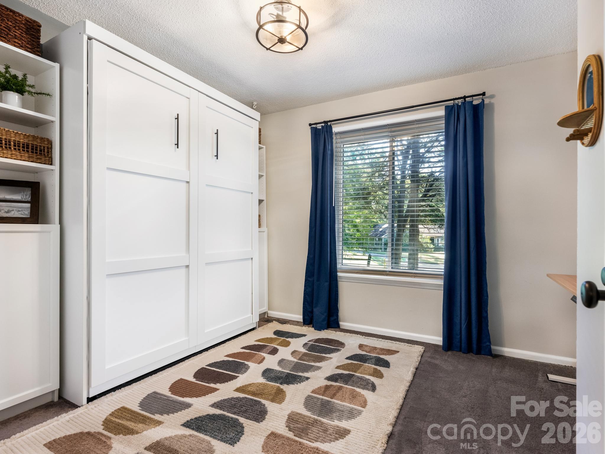7904 Oakbark Lane Property Photo 16