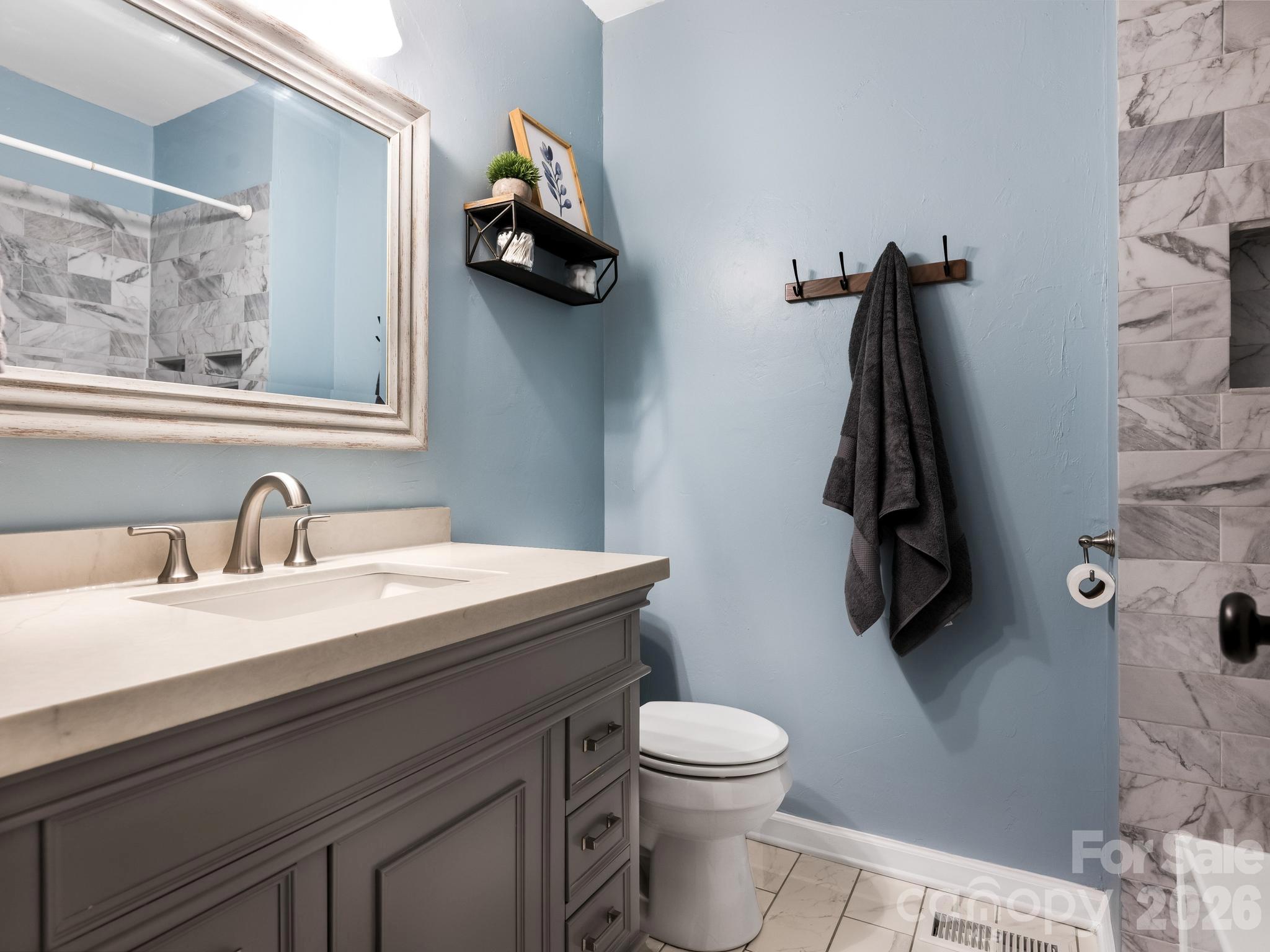 7904 Oakbark Lane Property Photo 17