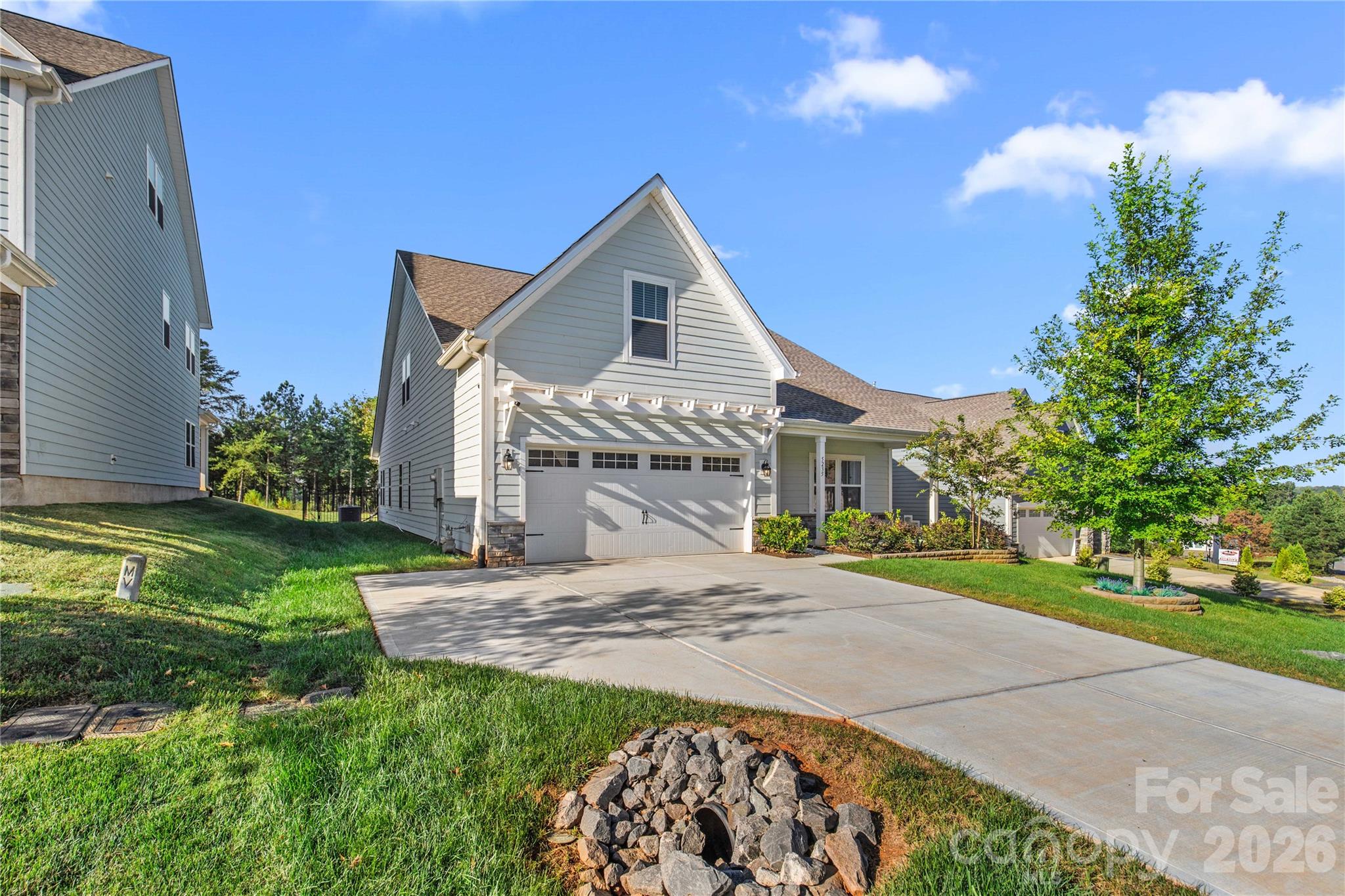 5235 Admirals Landing Property Photo 2