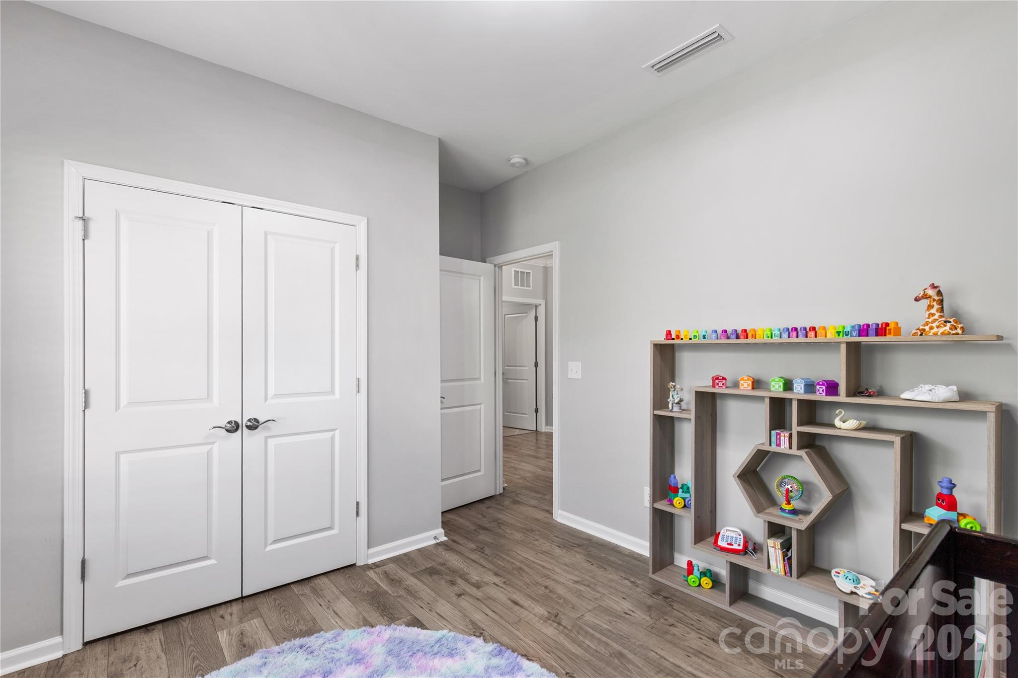5235 Admirals Landing Property Photo 7