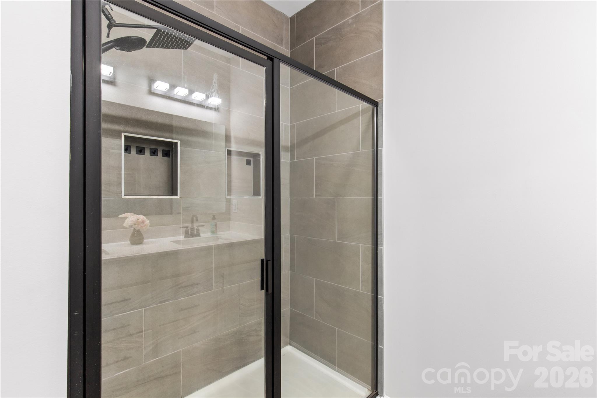 5235 Admirals Landing Property Photo 27
