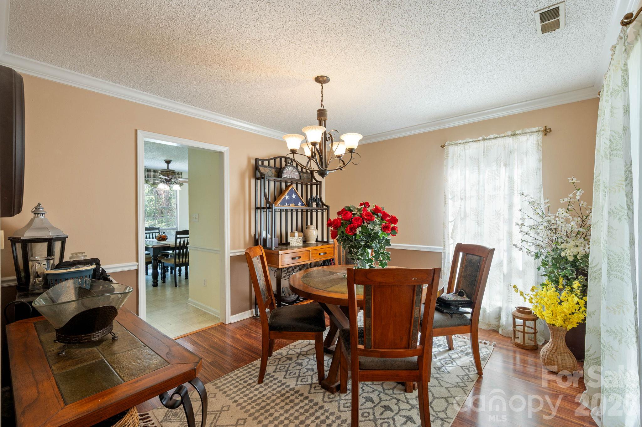 1300 Sugar Hollow Drive Property Photo 7
