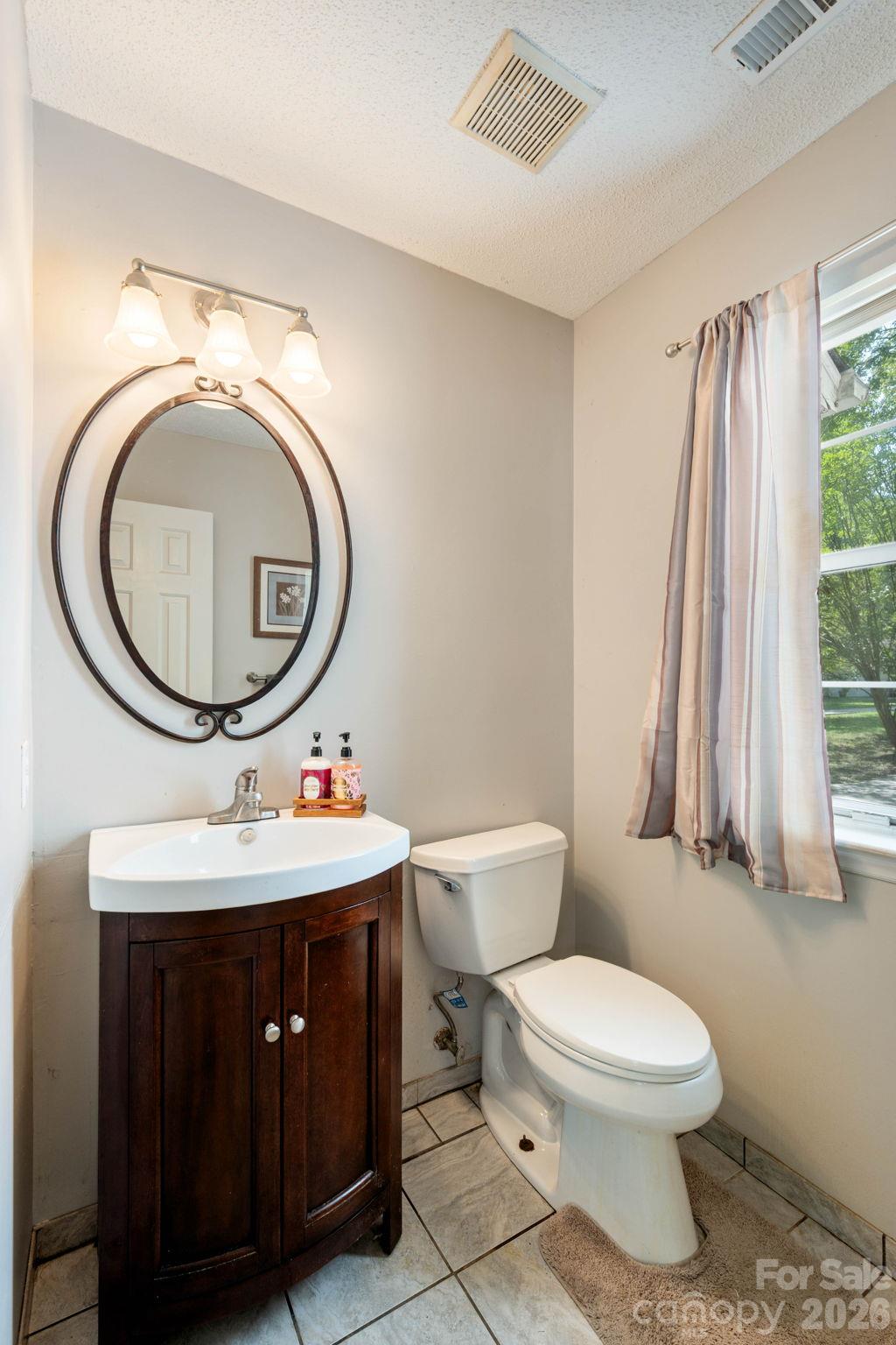 1300 Sugar Hollow Drive Property Photo 12