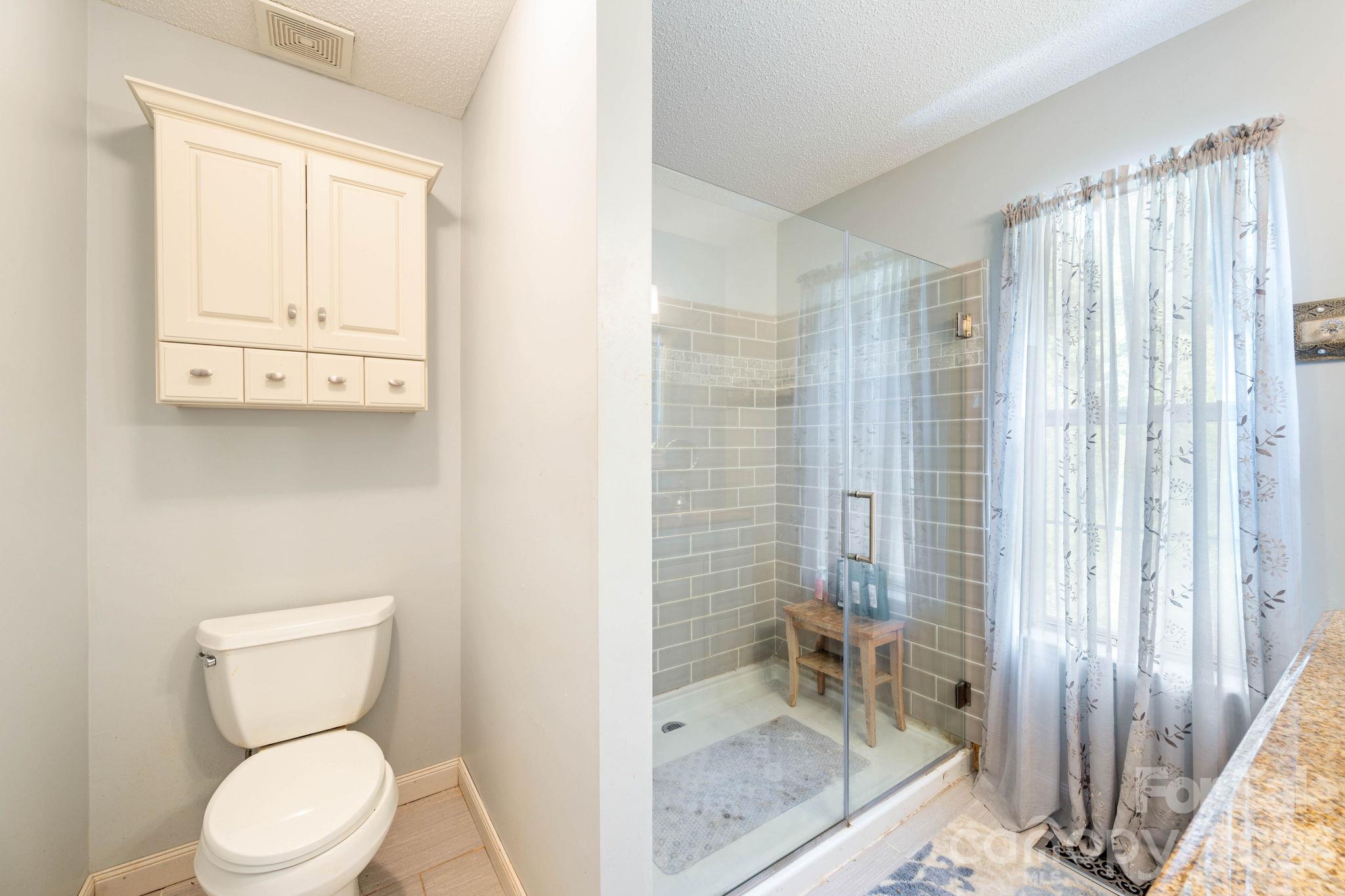 1300 Sugar Hollow Drive Property Photo 16