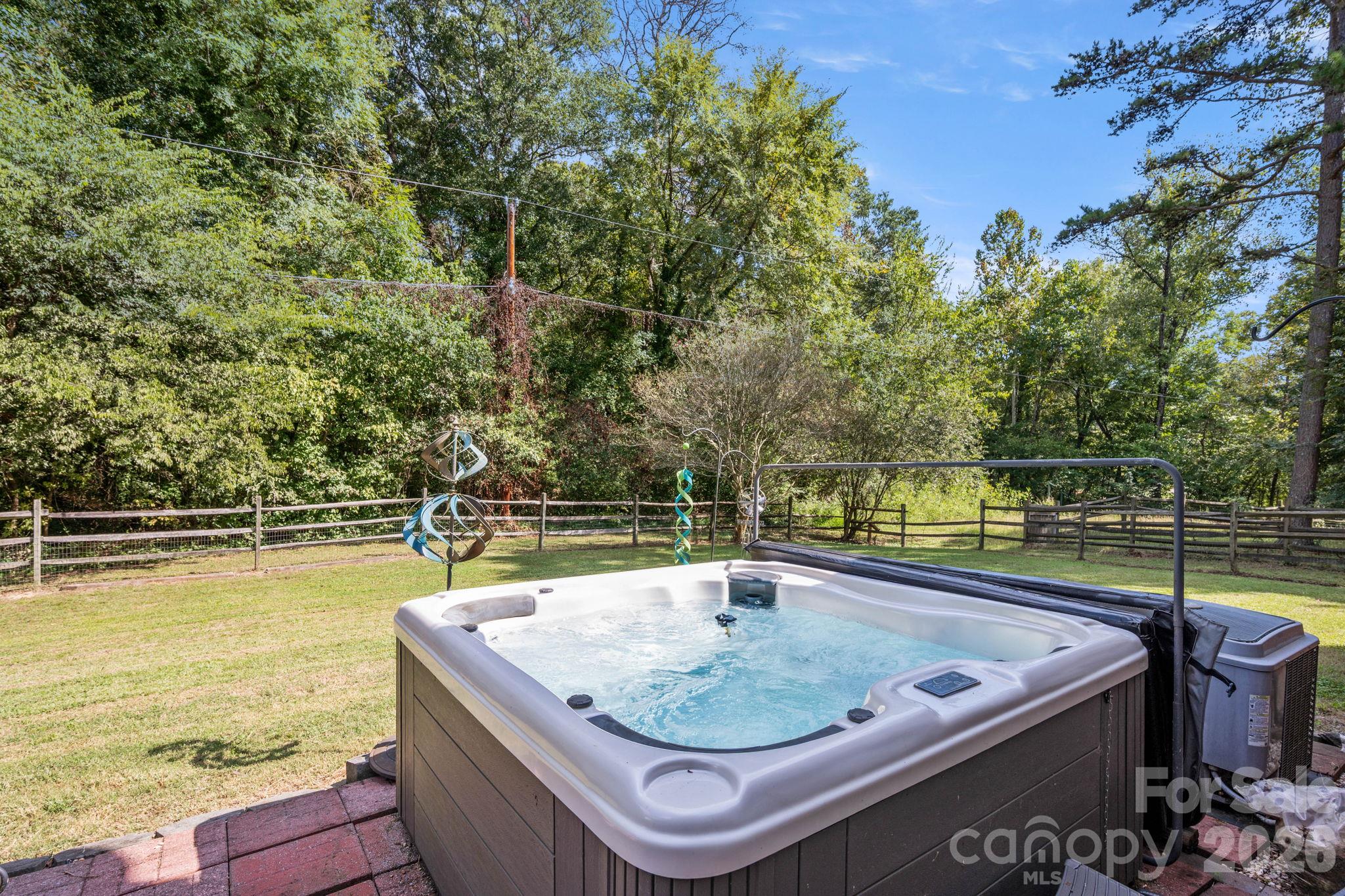 1300 Sugar Hollow Drive Property Photo 23