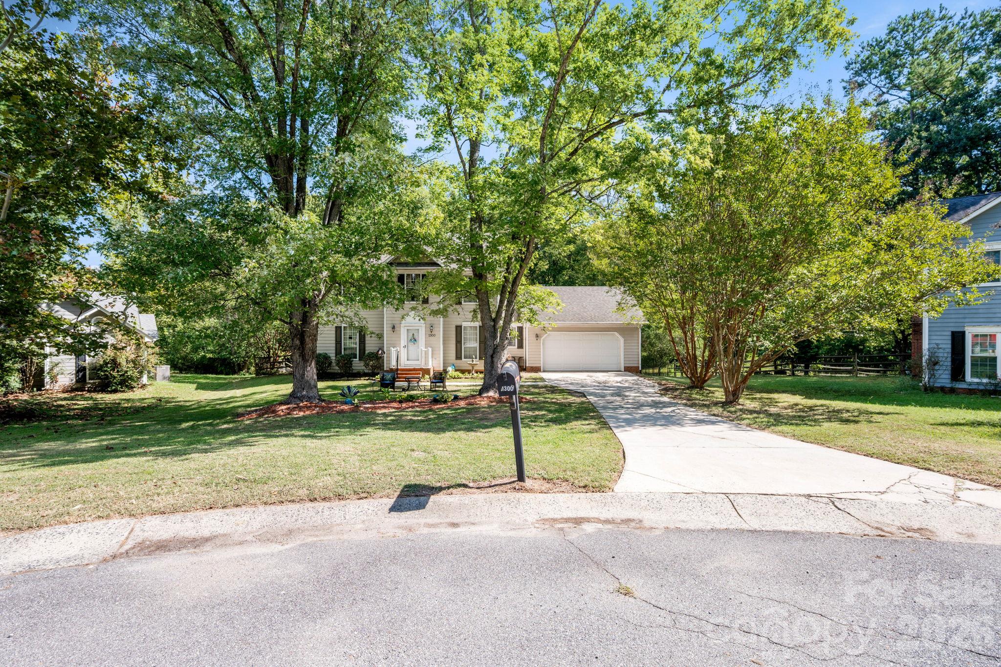 1300 Sugar Hollow Drive Property Photo 28