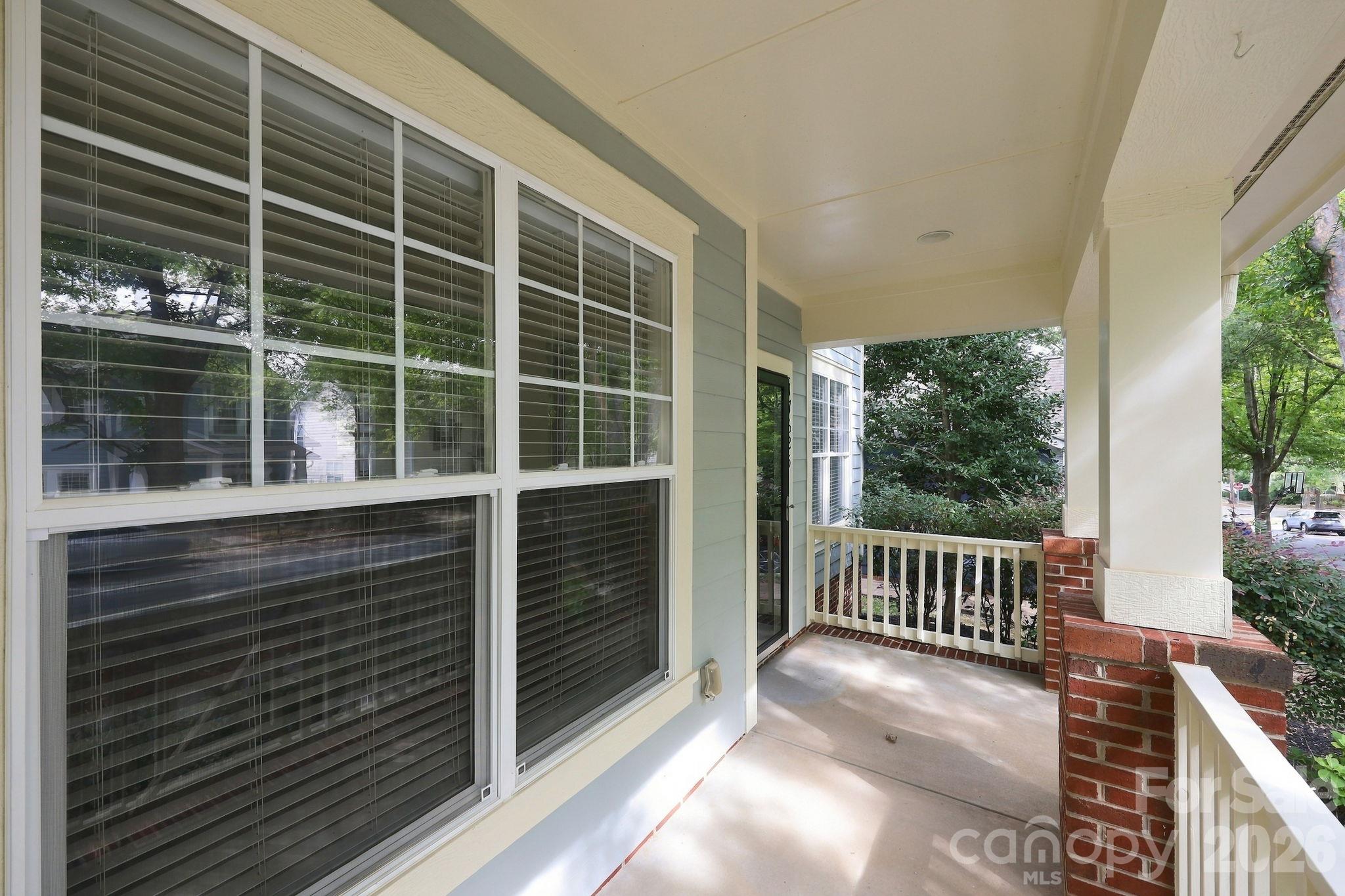 17625 Harbor Walk Drive Property Photo 3