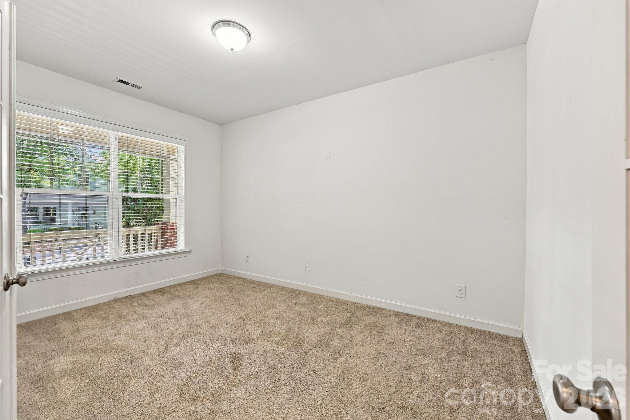 17625 Harbor Walk Drive Property Photo 8