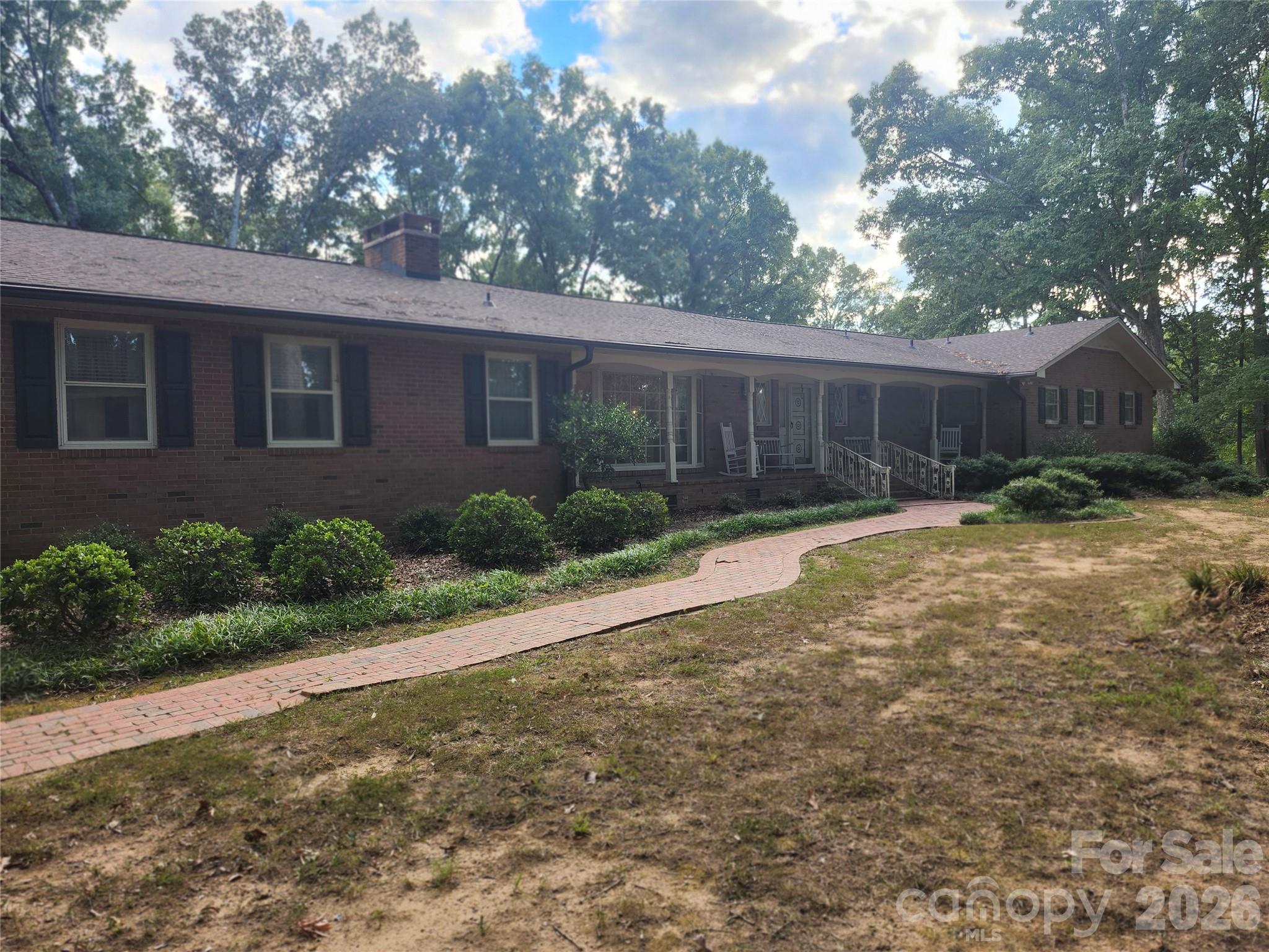 2409 Griffith Road Property Photo 2