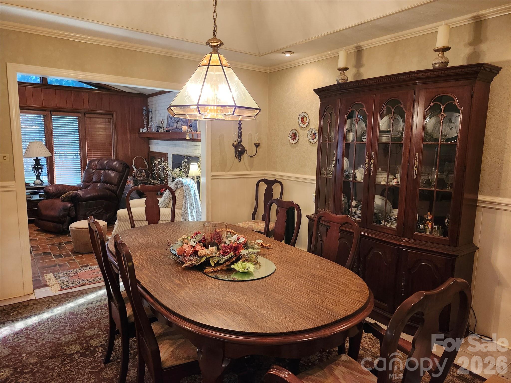 2409 Griffith Road Property Photo 6
