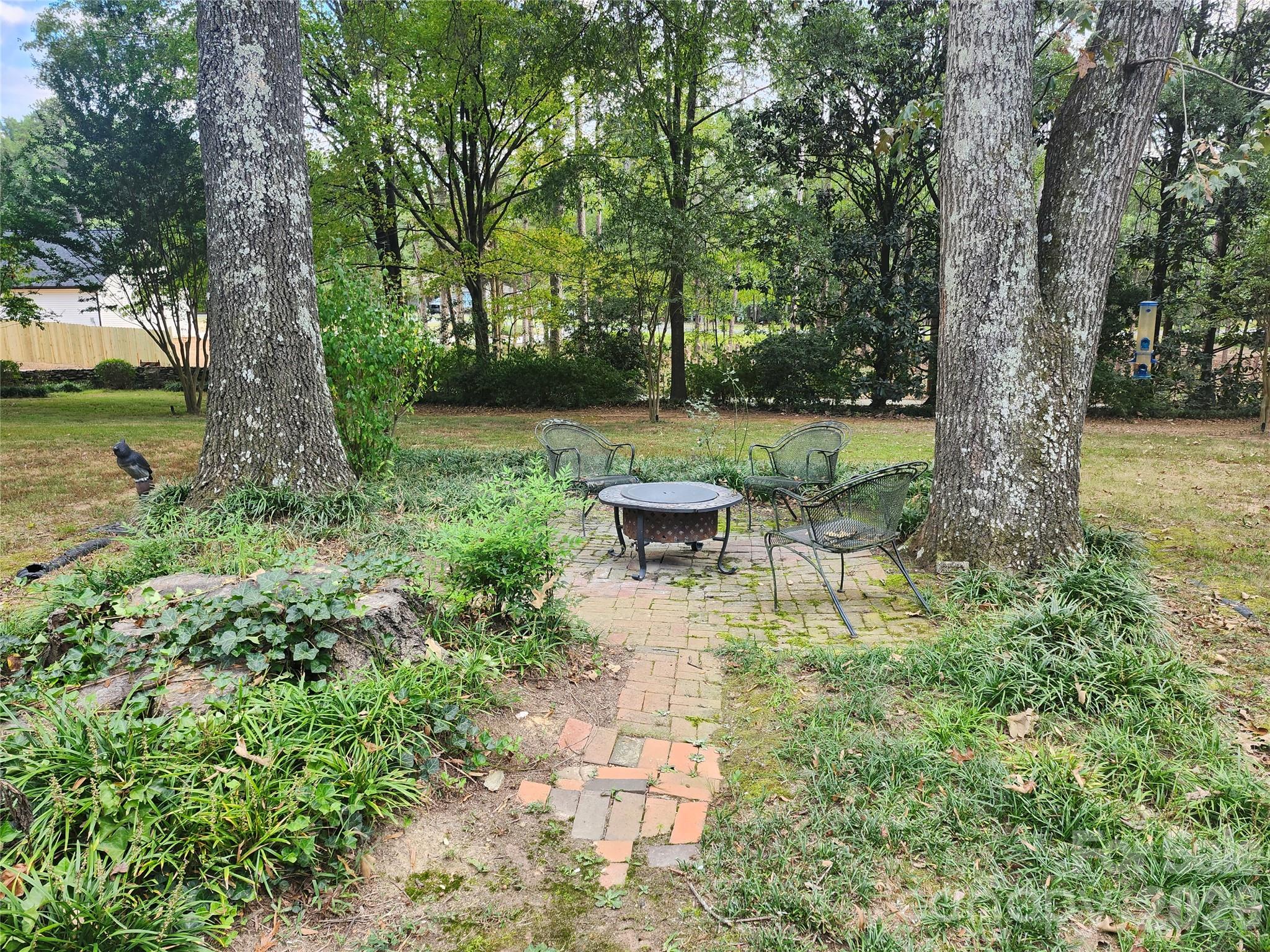 2409 Griffith Road Property Photo 15