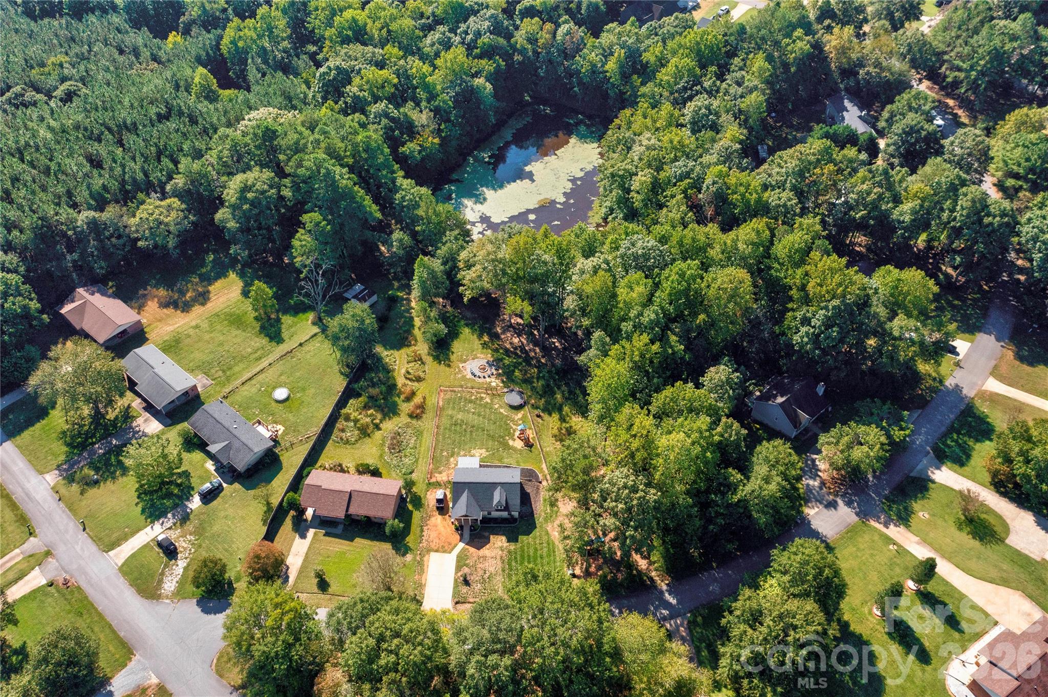 114 Crestbrook Circle Property Photo 39