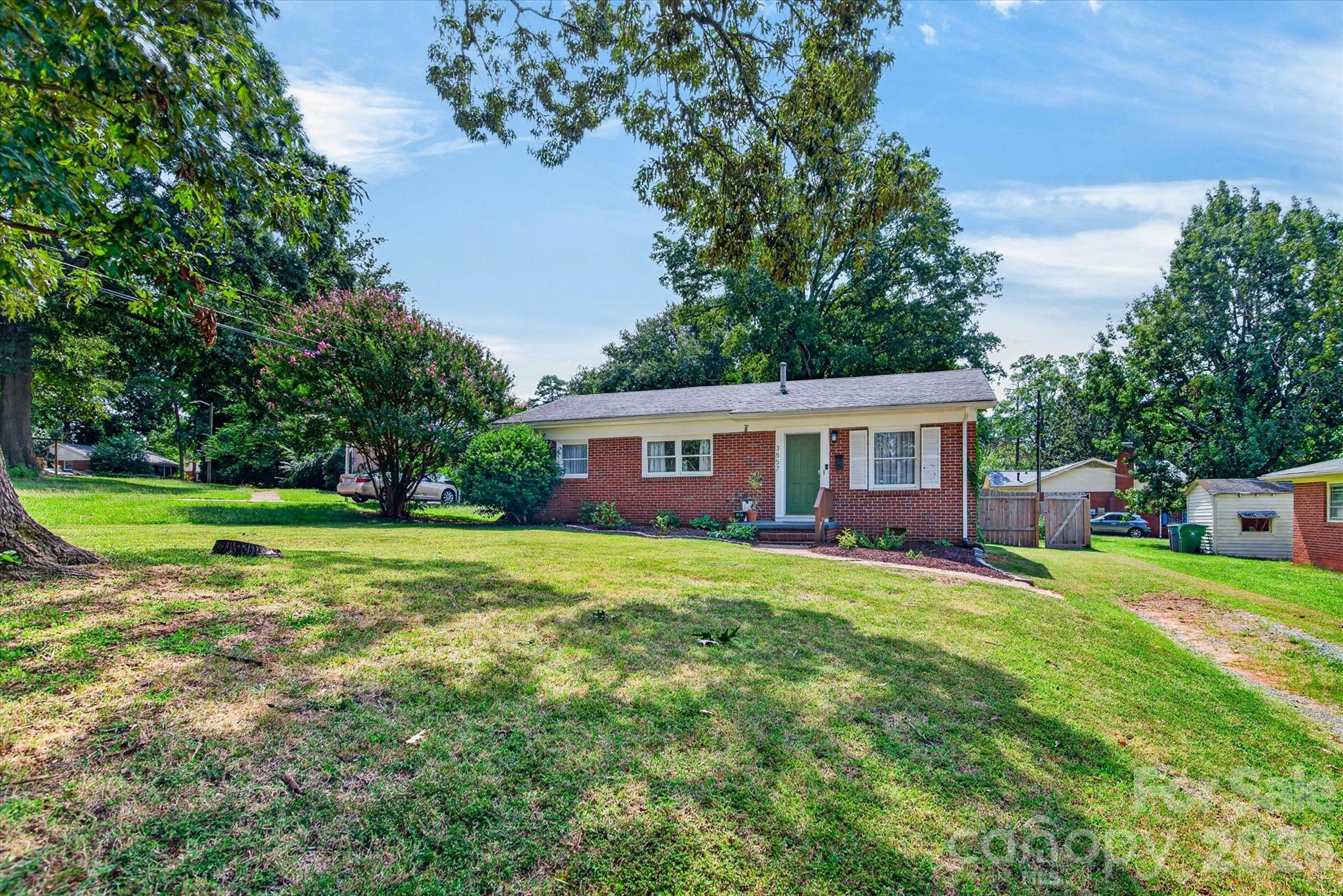 3857 Whitehall Drive Property Photo 8