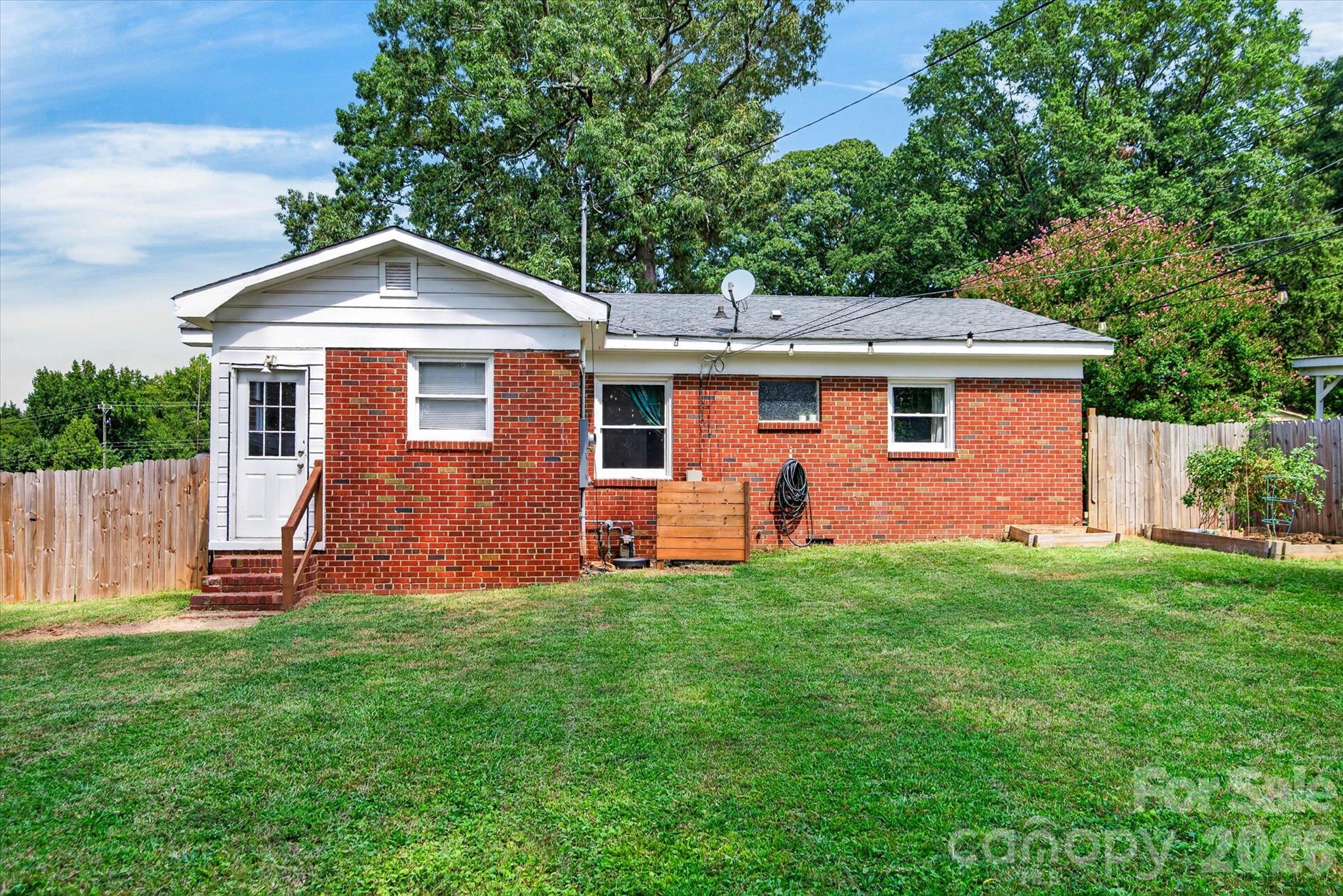 3857 Whitehall Drive Property Photo 10