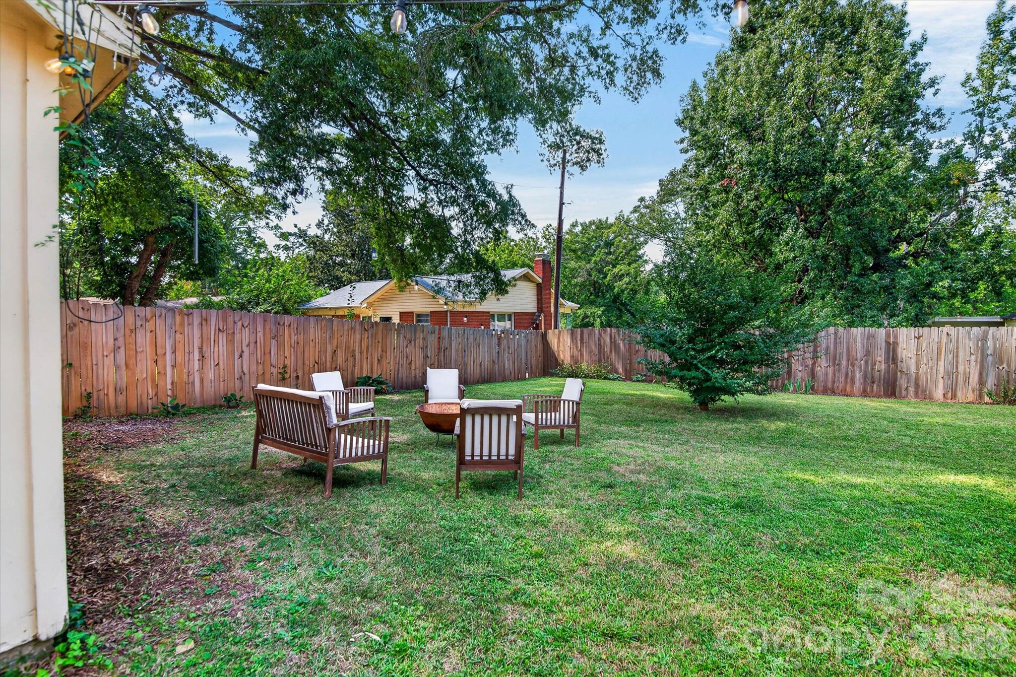 3857 Whitehall Drive Property Photo 12
