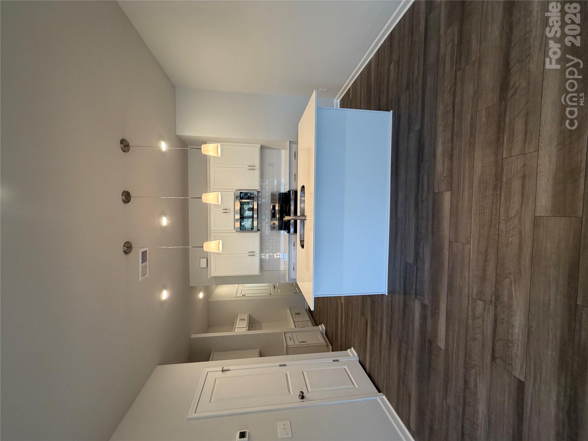 6554 Harlech Street Property Photo 4