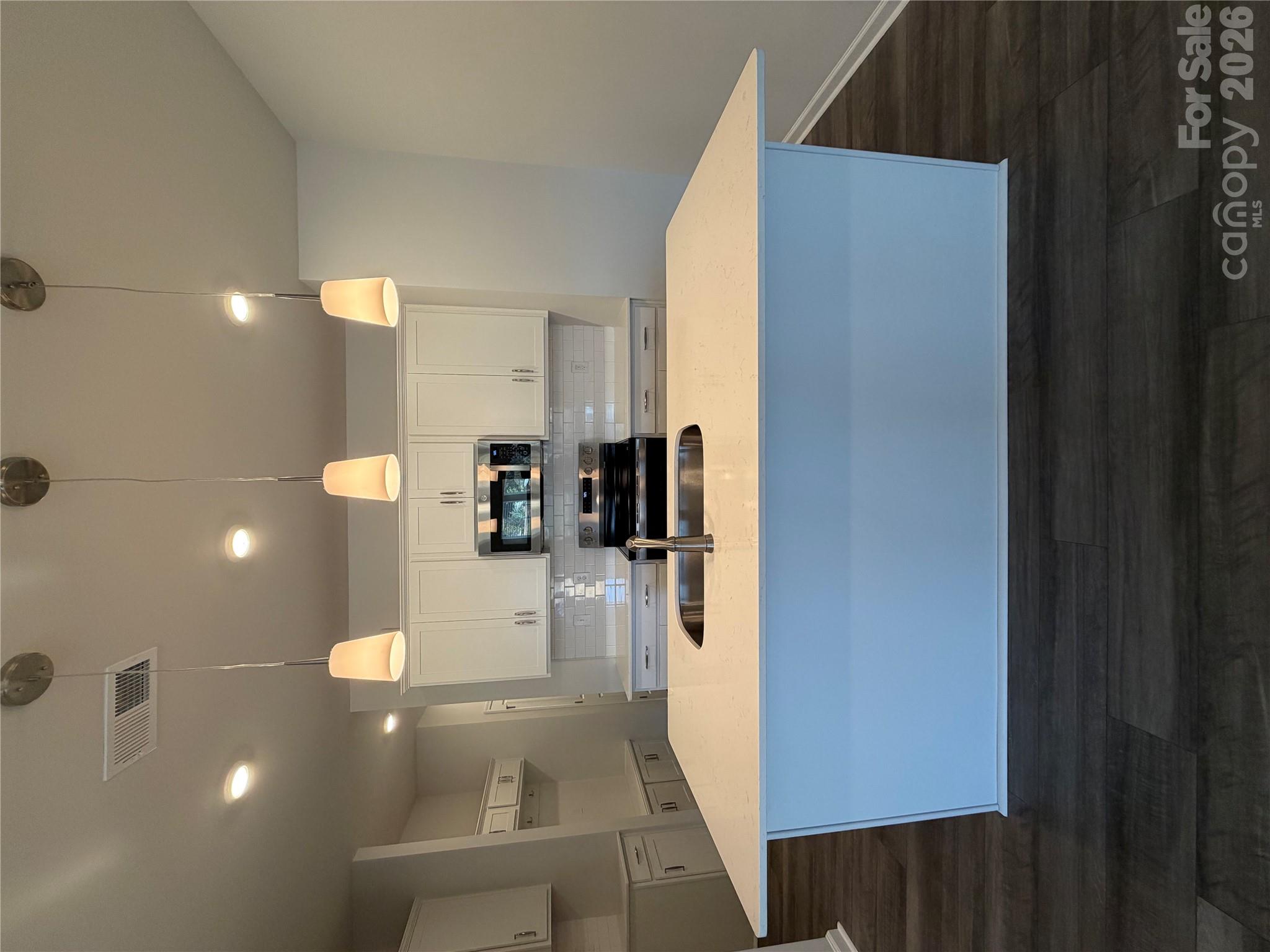 6554 Harlech Street Property Photo 5