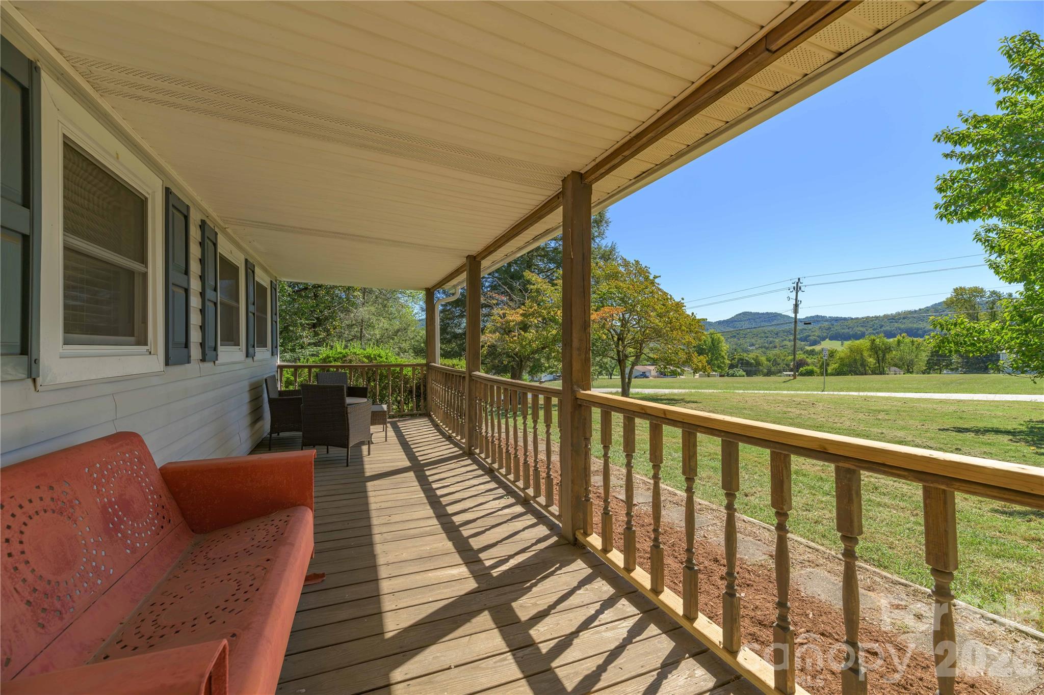 550 Enka Lake Road Property Photo 4