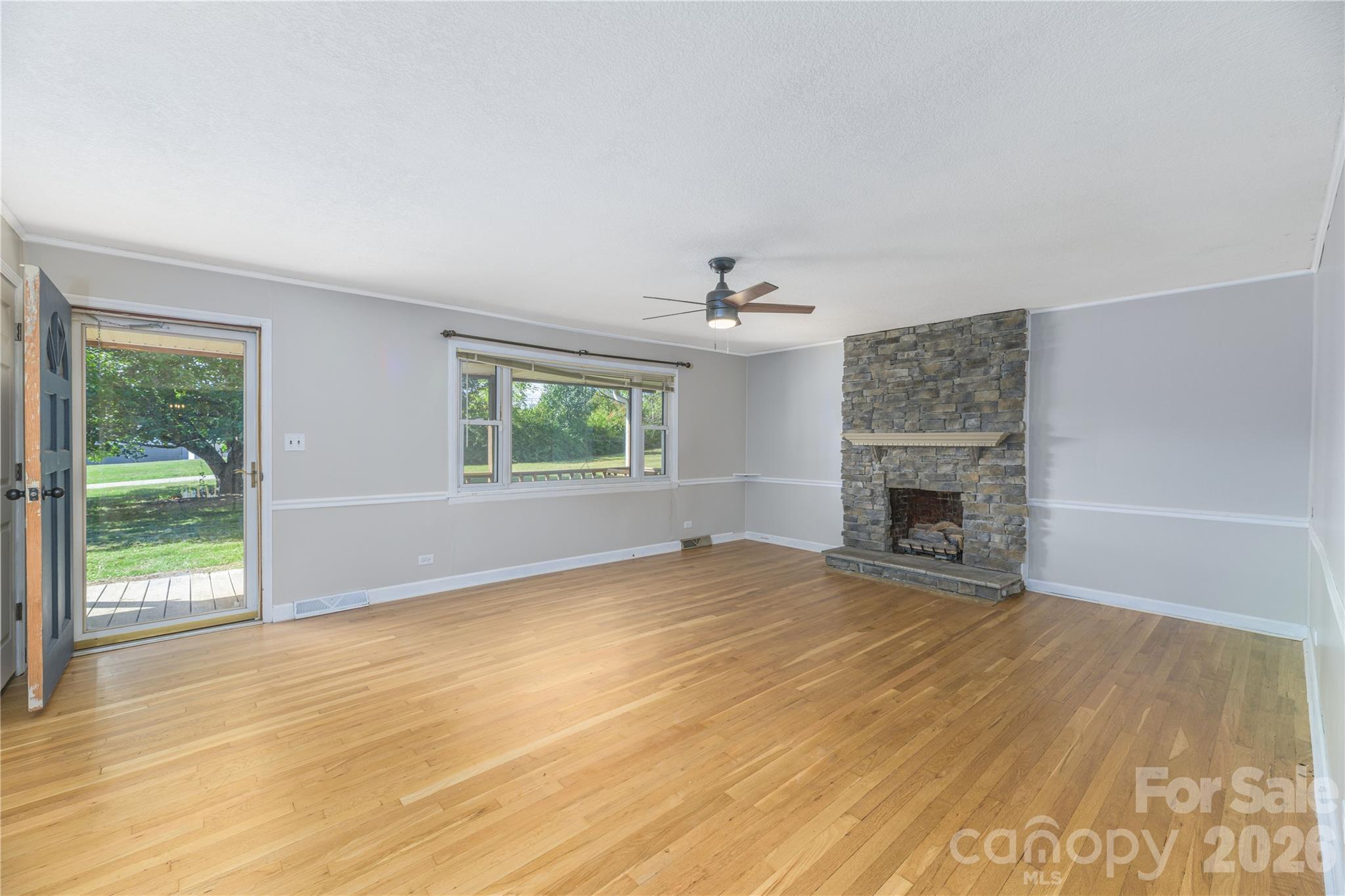 550 Enka Lake Road Property Photo 6