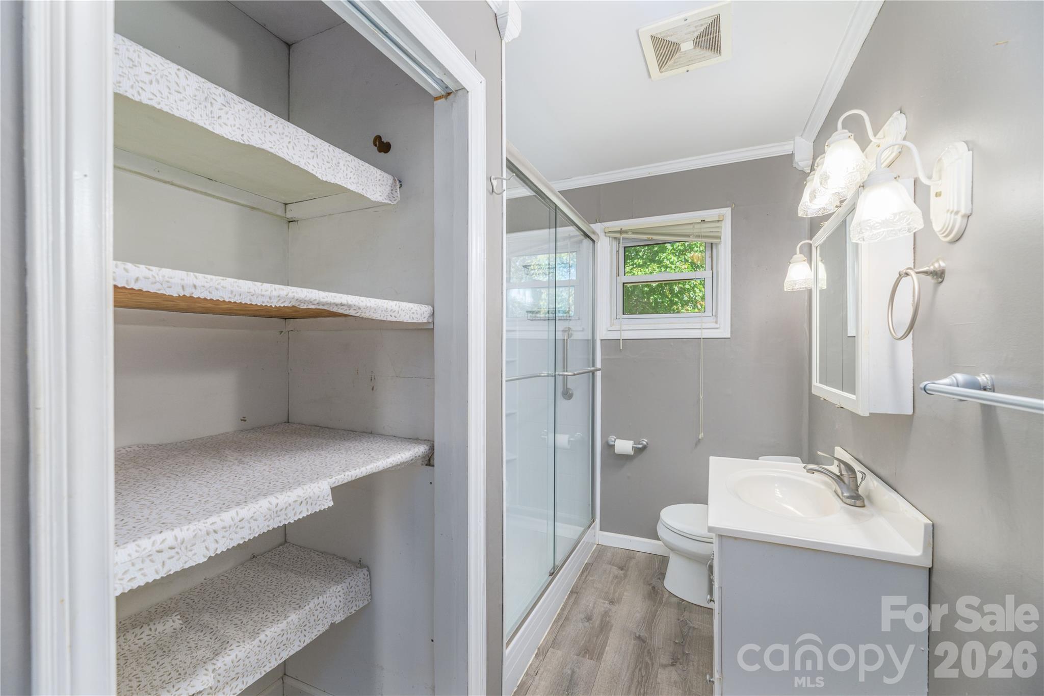 550 Enka Lake Road Property Photo 17