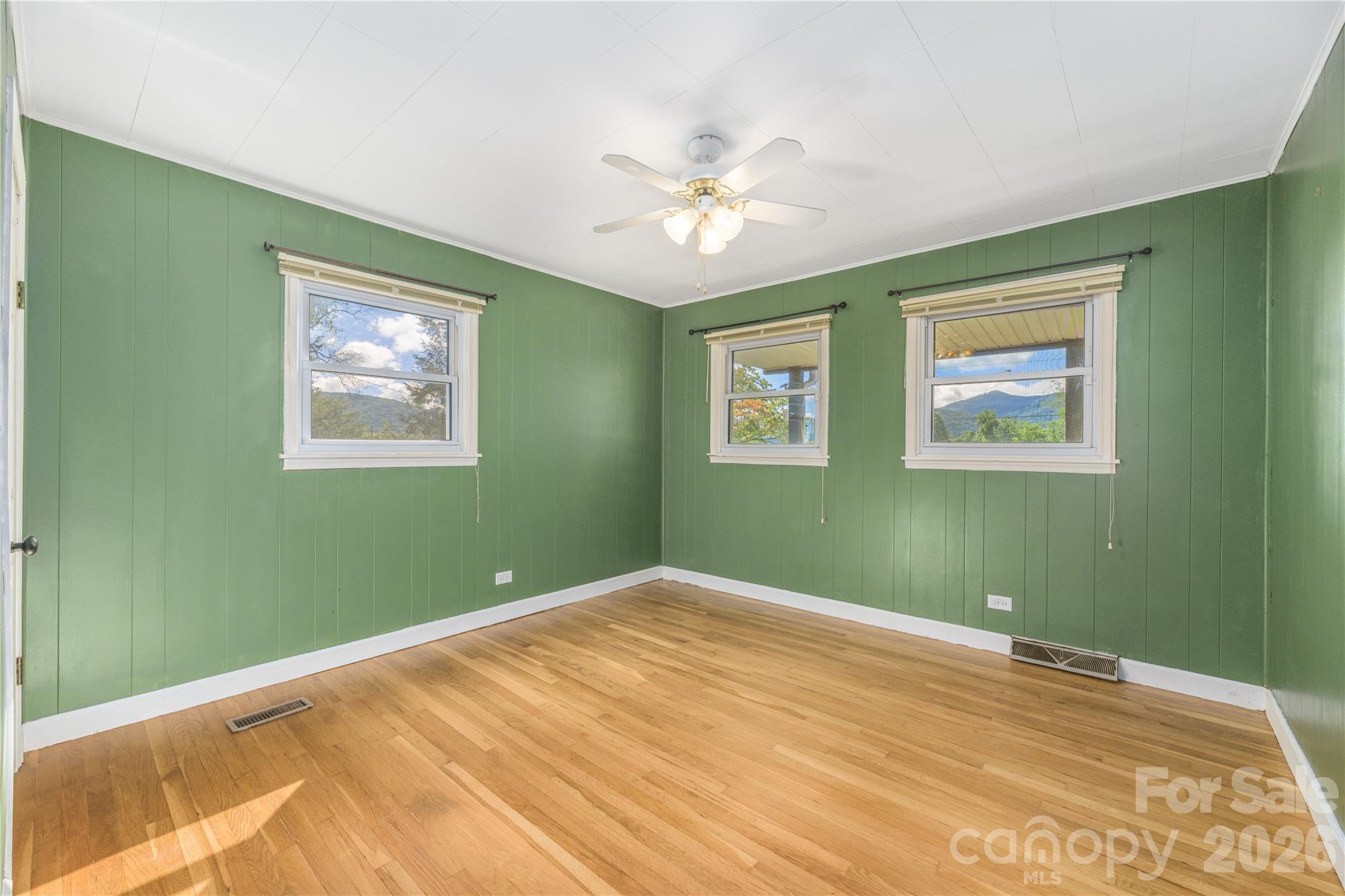 550 Enka Lake Road Property Photo 18