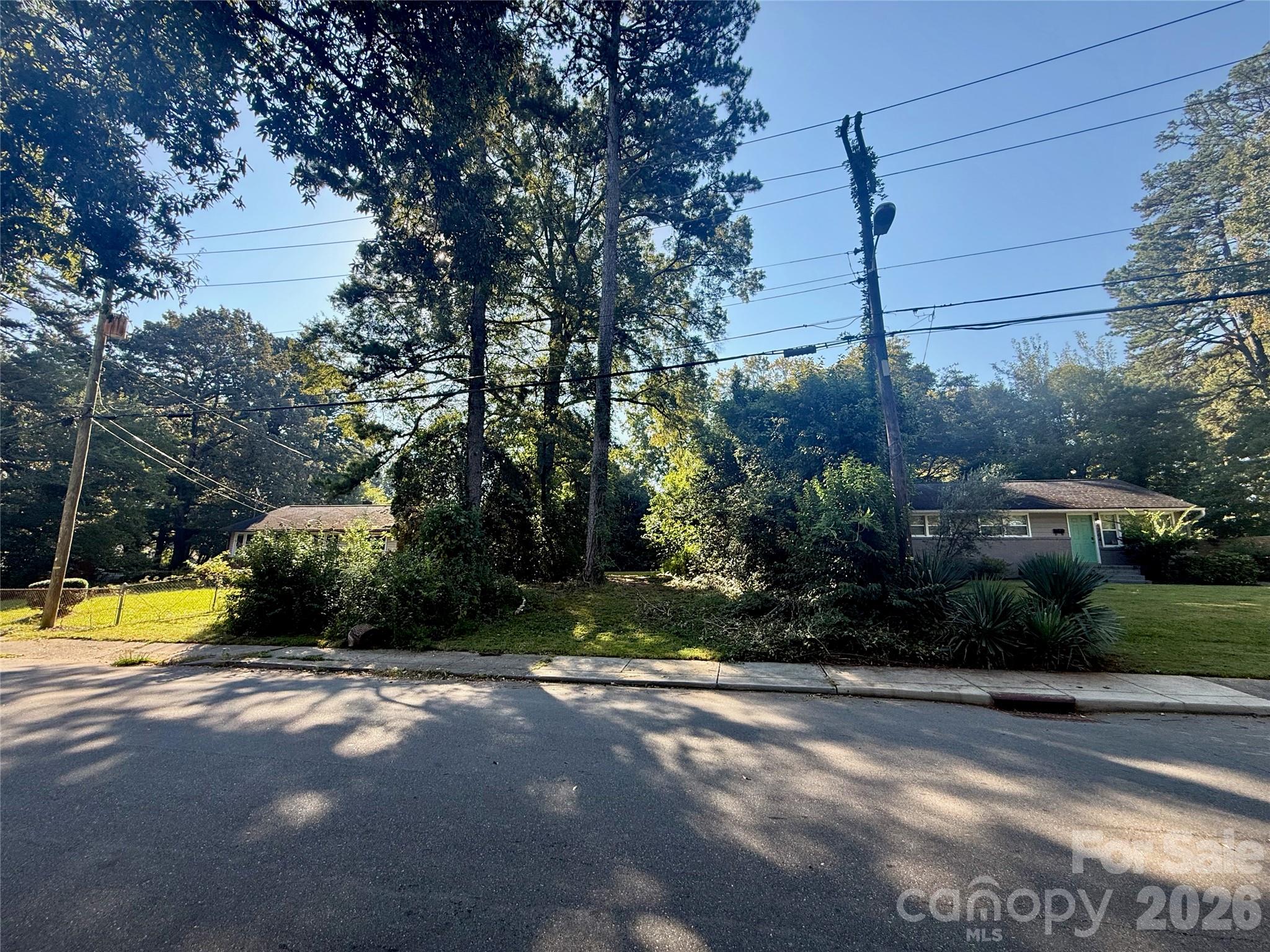 4210 Dinglewood Avenue 15 Property Photo 1