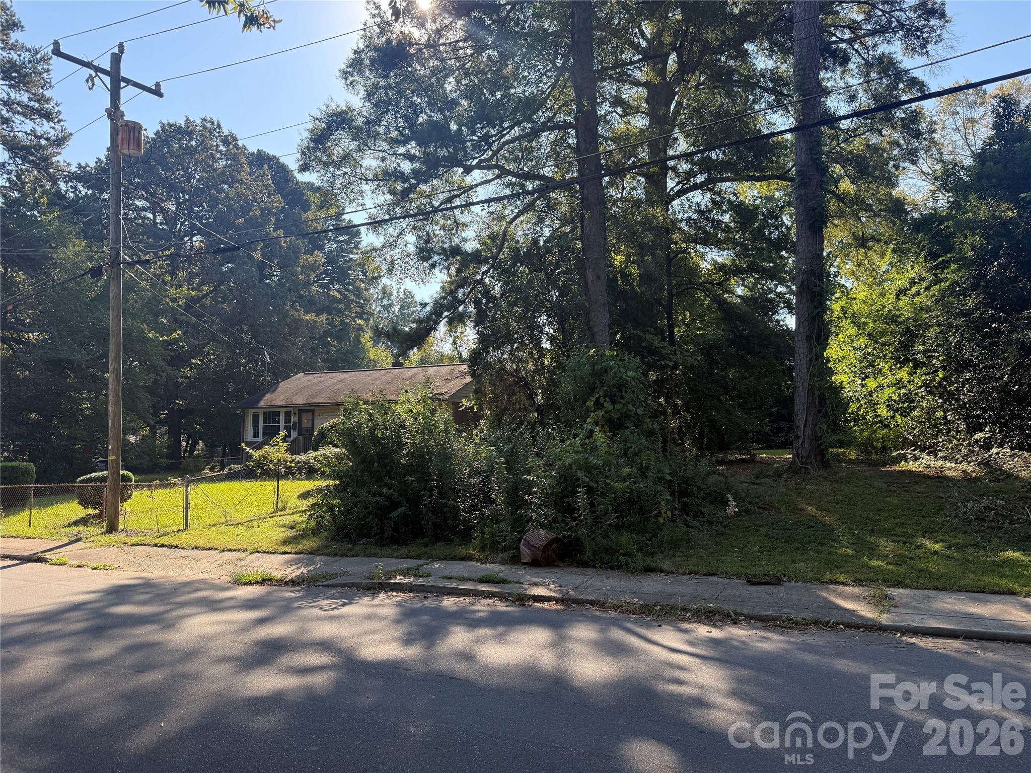 4210 Dinglewood Avenue 15 Property Photo 7