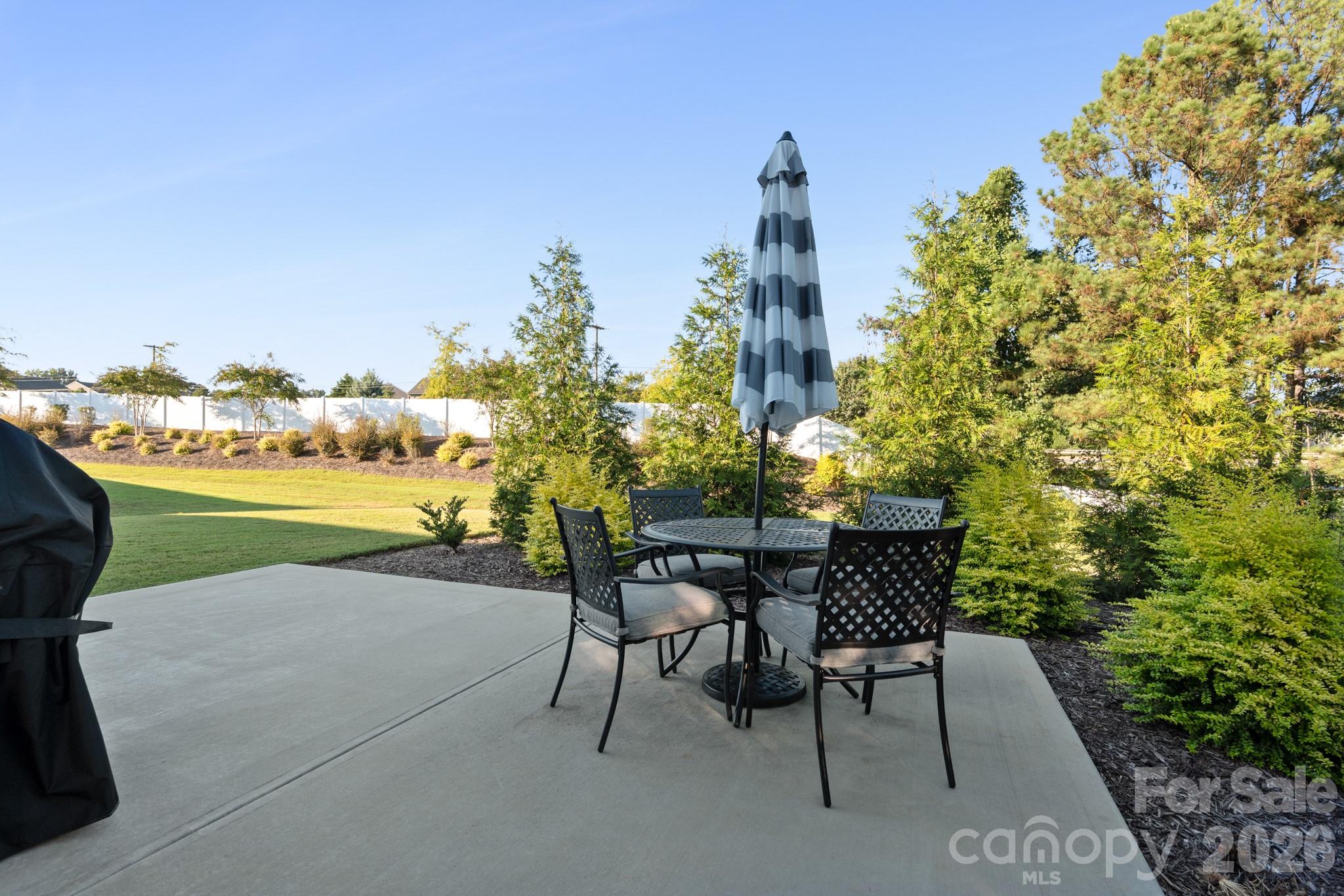 2102 Sabra Street Property Photo 25