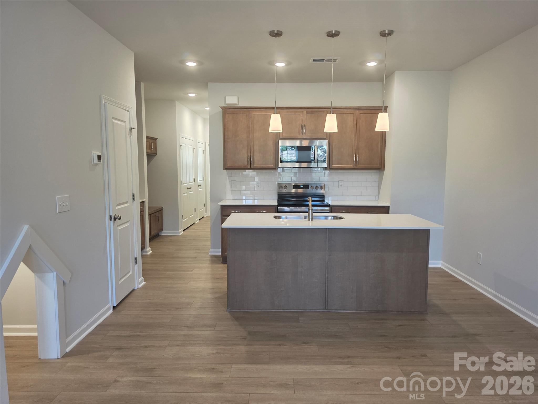 6550 Harlech Street Property Photo 2