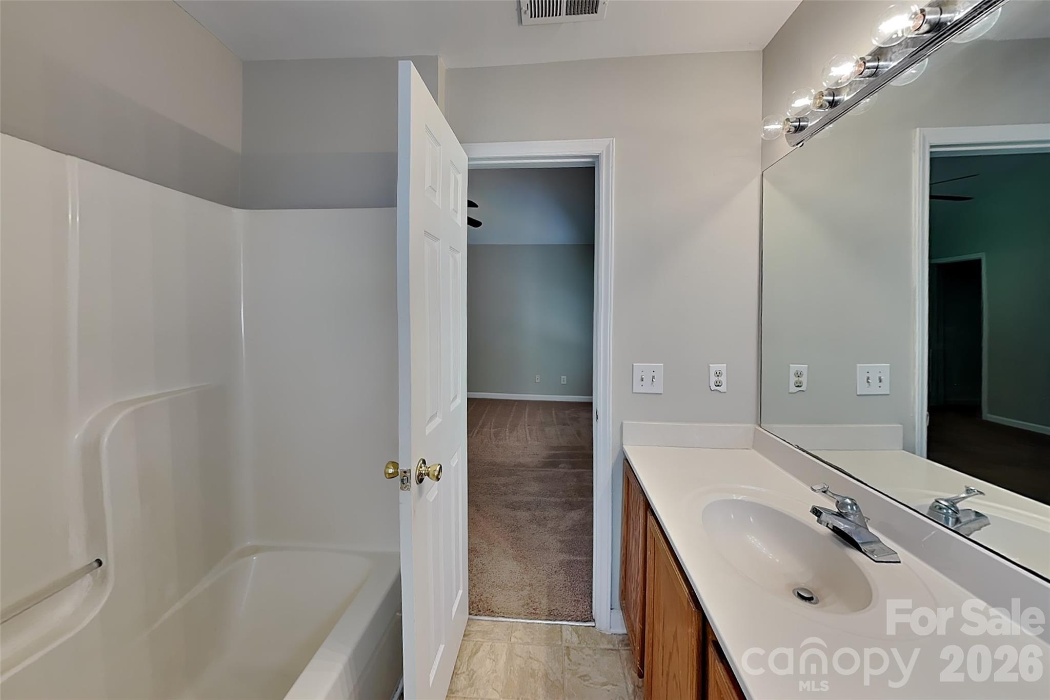128 Julia Street Property Photo 11