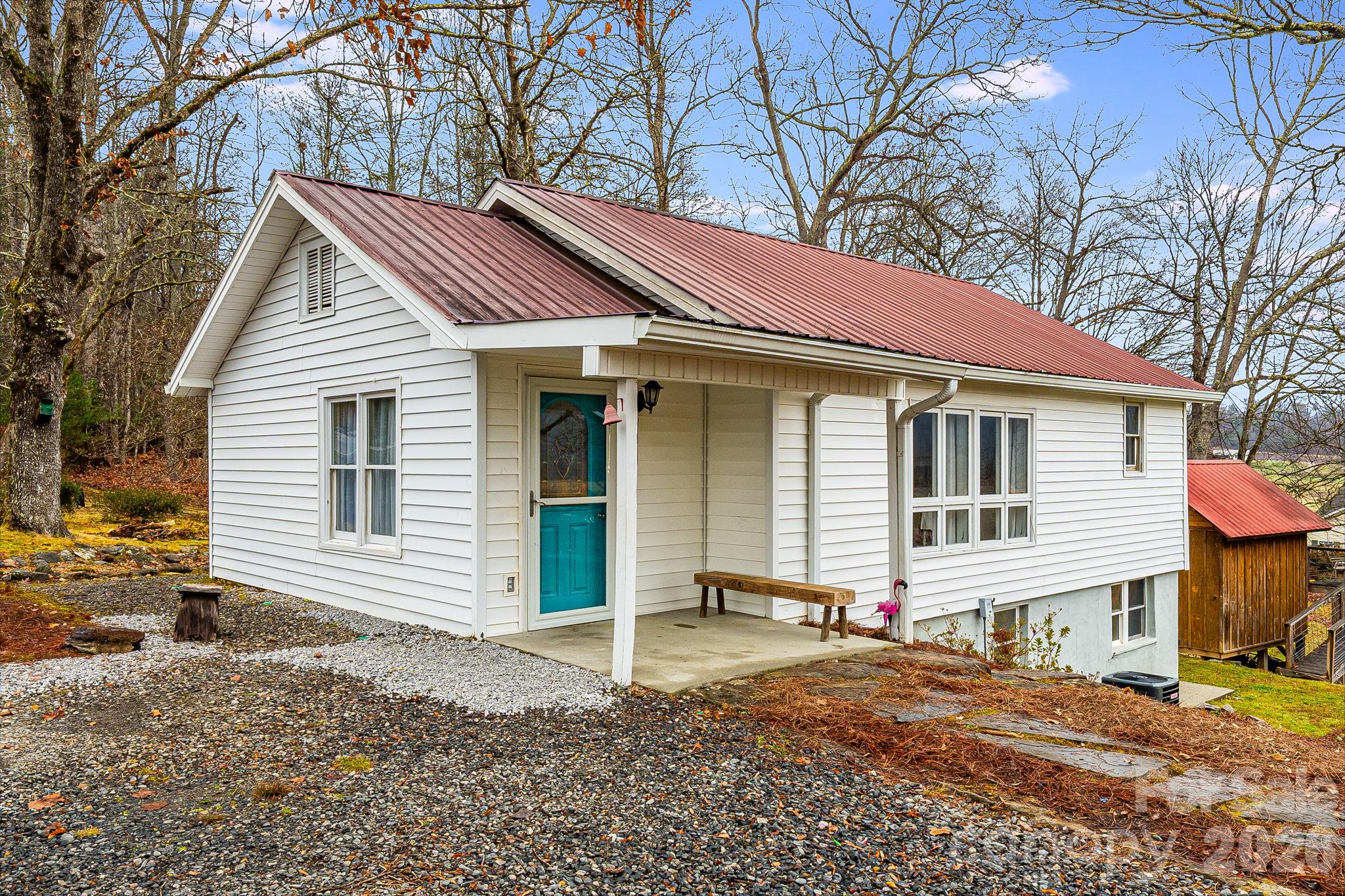 195 Whitmire Road Property Photo 2