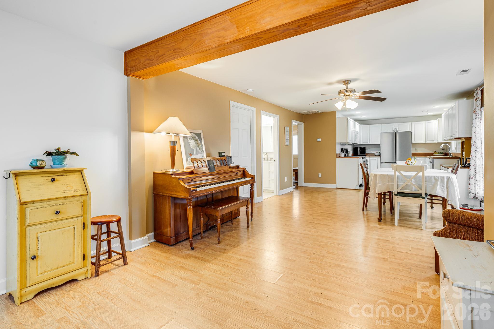 195 Whitmire Road Property Photo 4