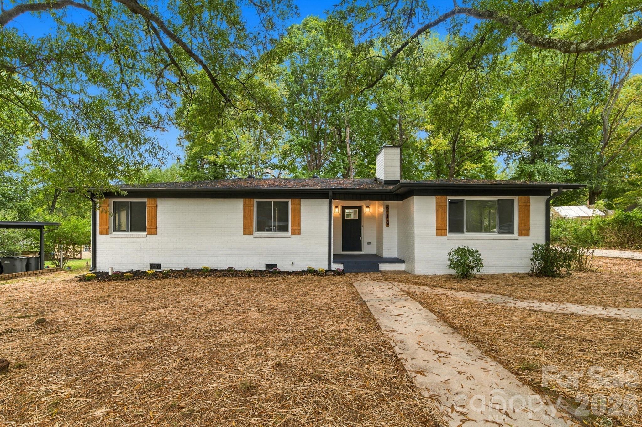 214 Dalewood Avenue Property Photo 1
