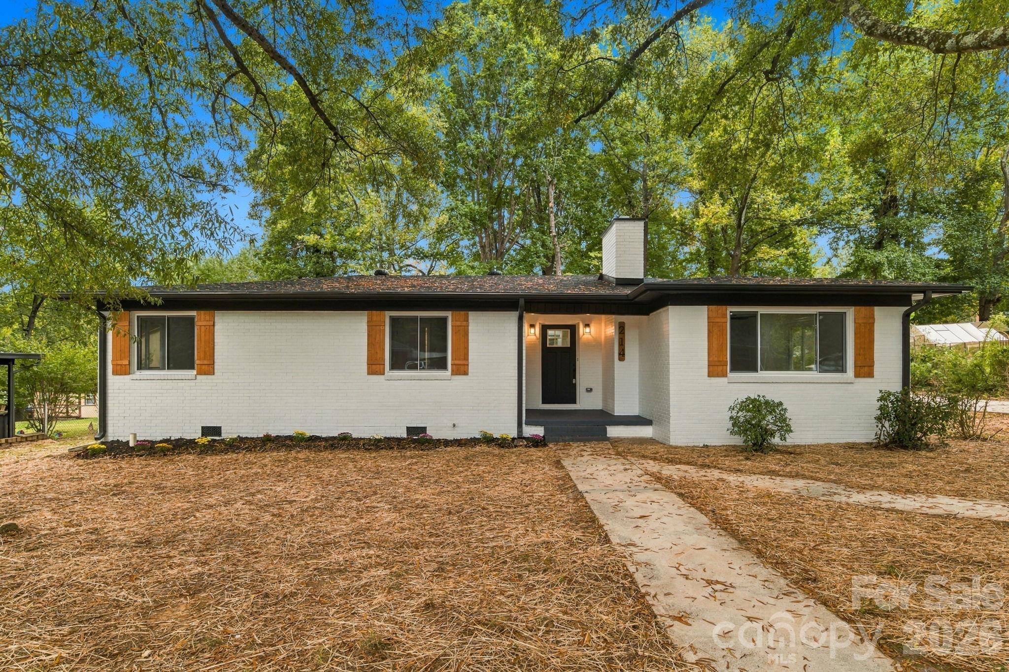 214 Dalewood Avenue Property Photo 3