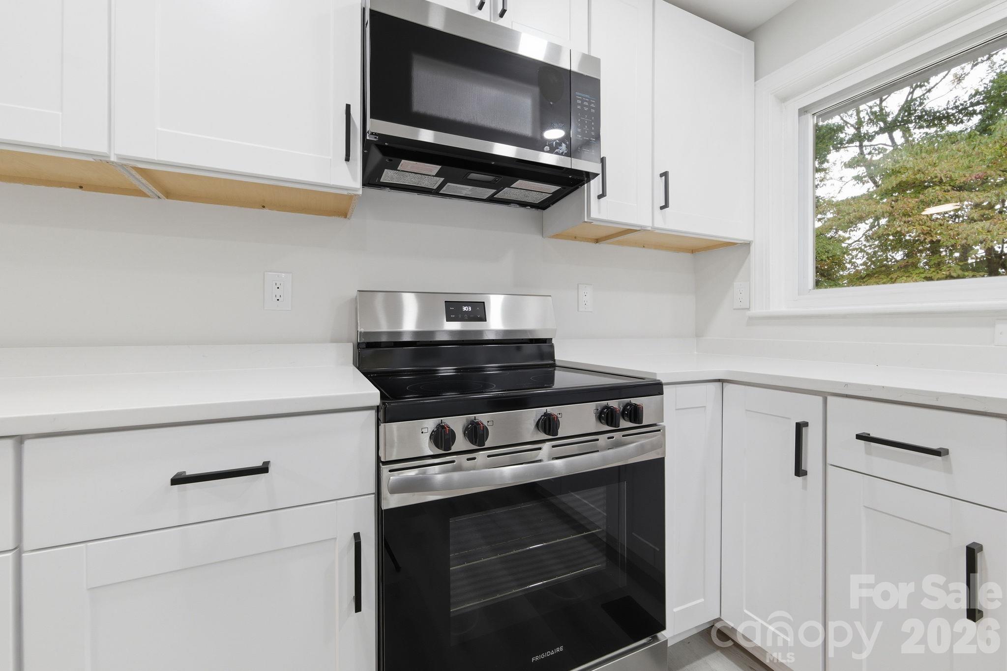 214 Dalewood Avenue Property Photo 13